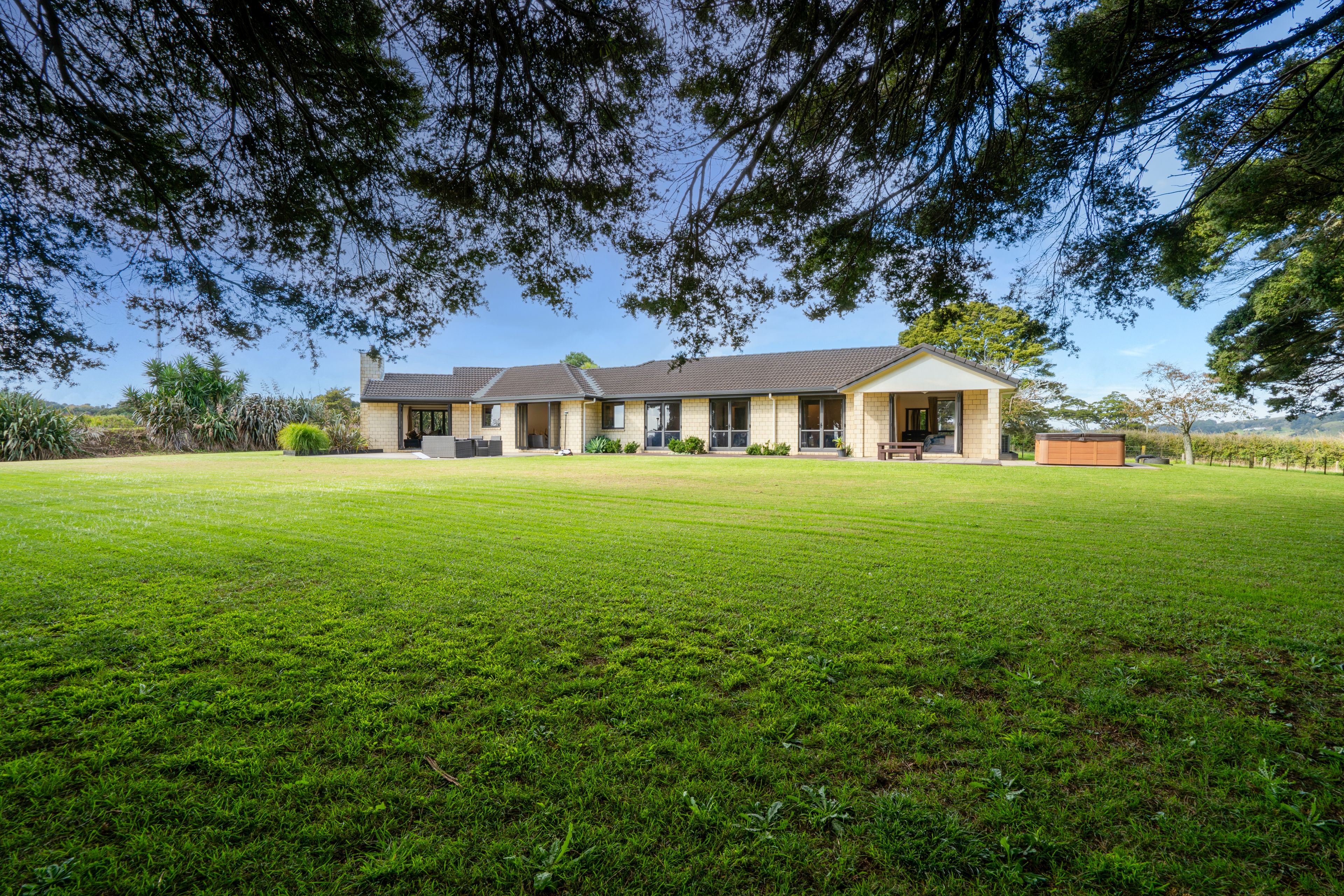 1041 Waiuku Road, Waiuku, Franklin