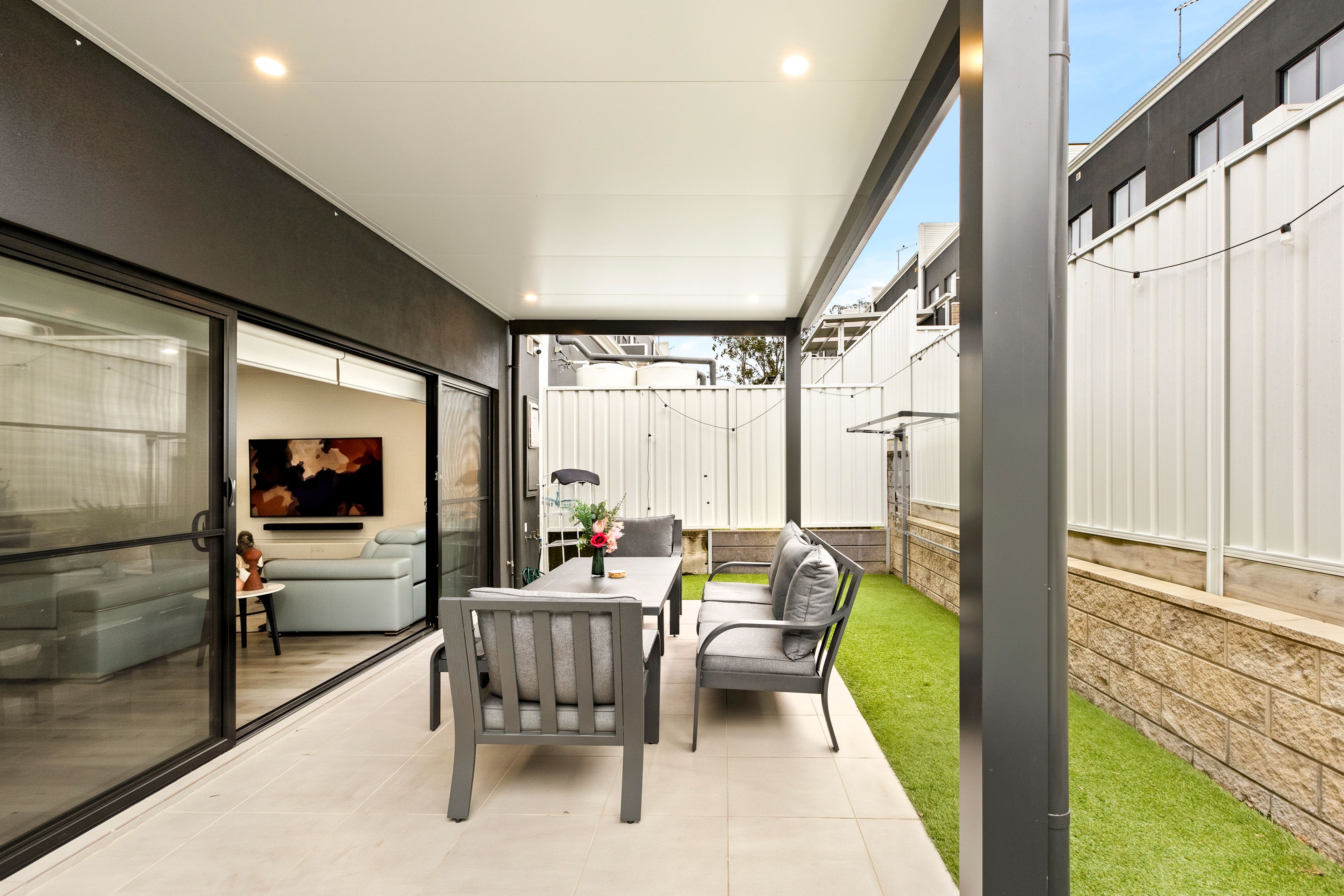 Modern, North Facing Torrens Title Duplex in Prime Family Friendly Location! — photo 9 of 19
