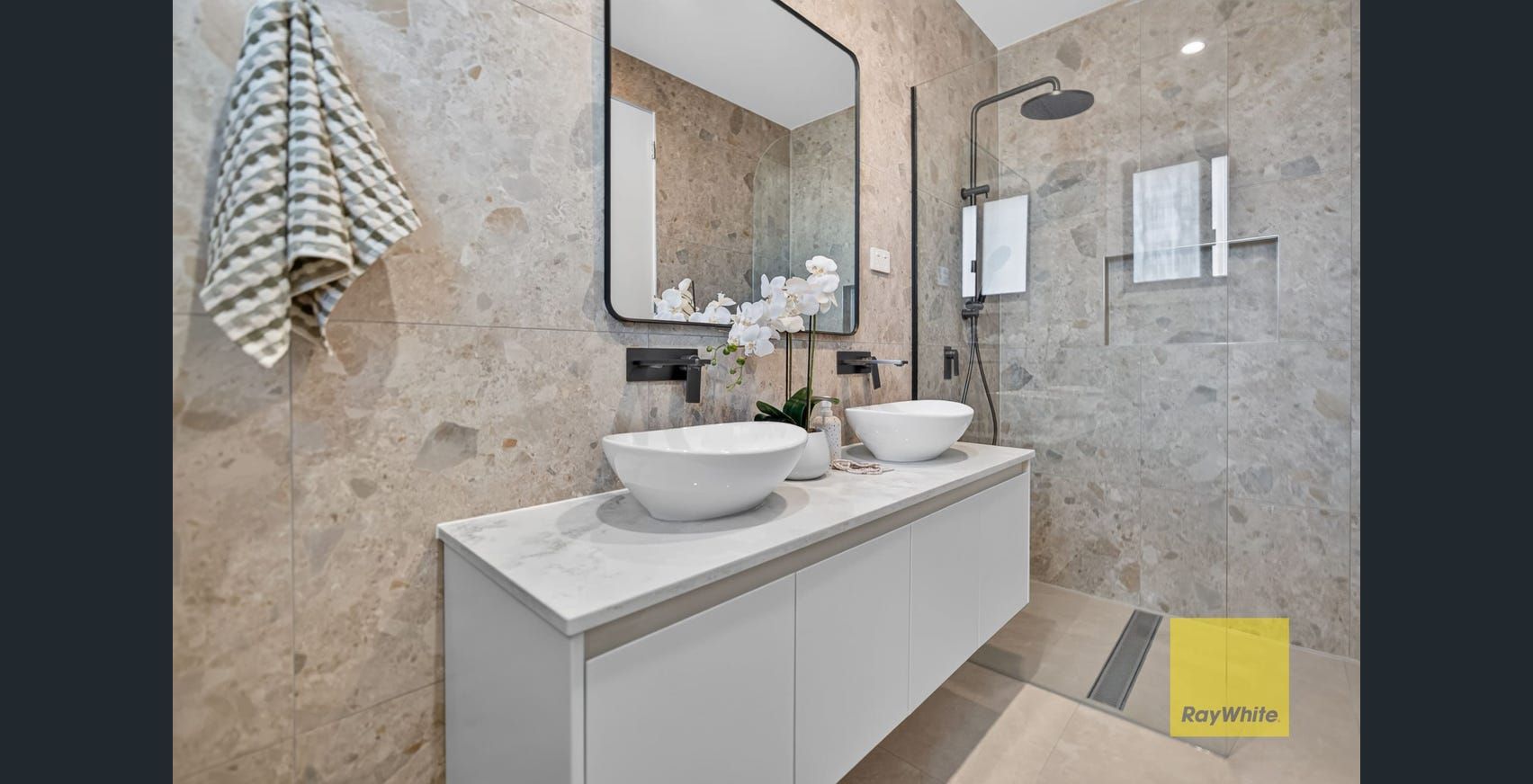 41A Donald Avenue — photo 6 of 12