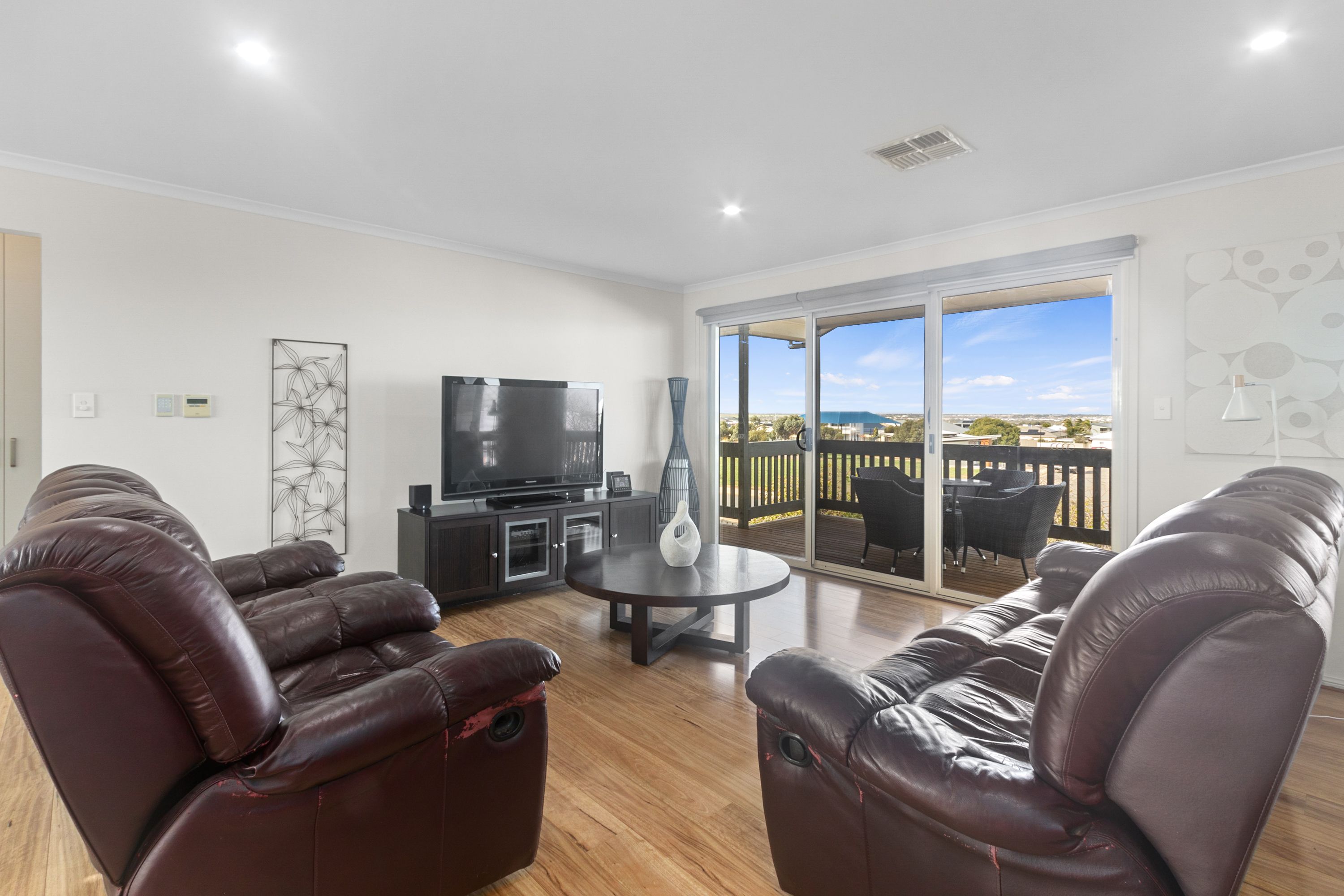 15 Timaru Way — photo 23 of 29