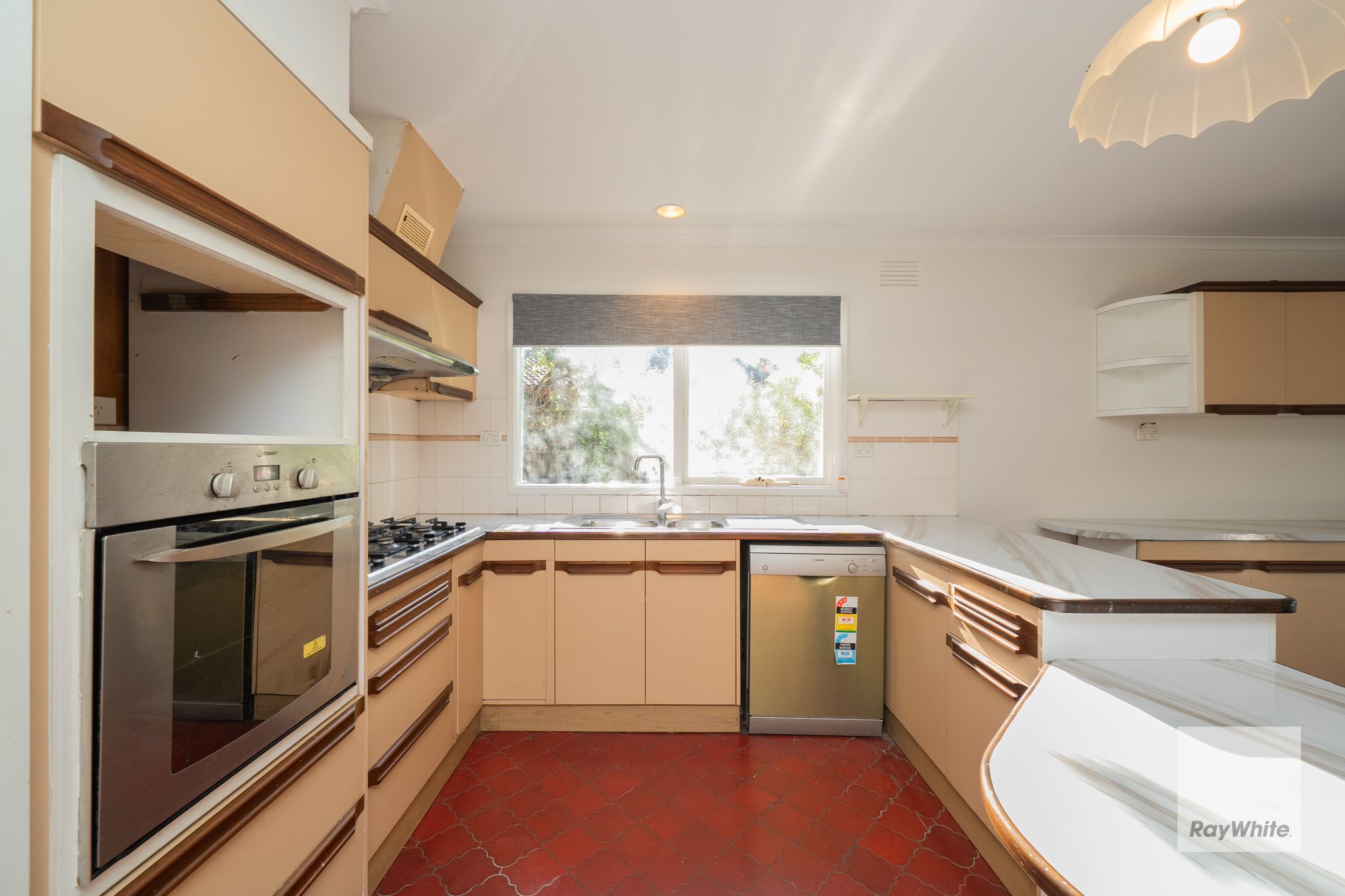 128 King Arthur Drive, Glen Waverley, VIC 3150