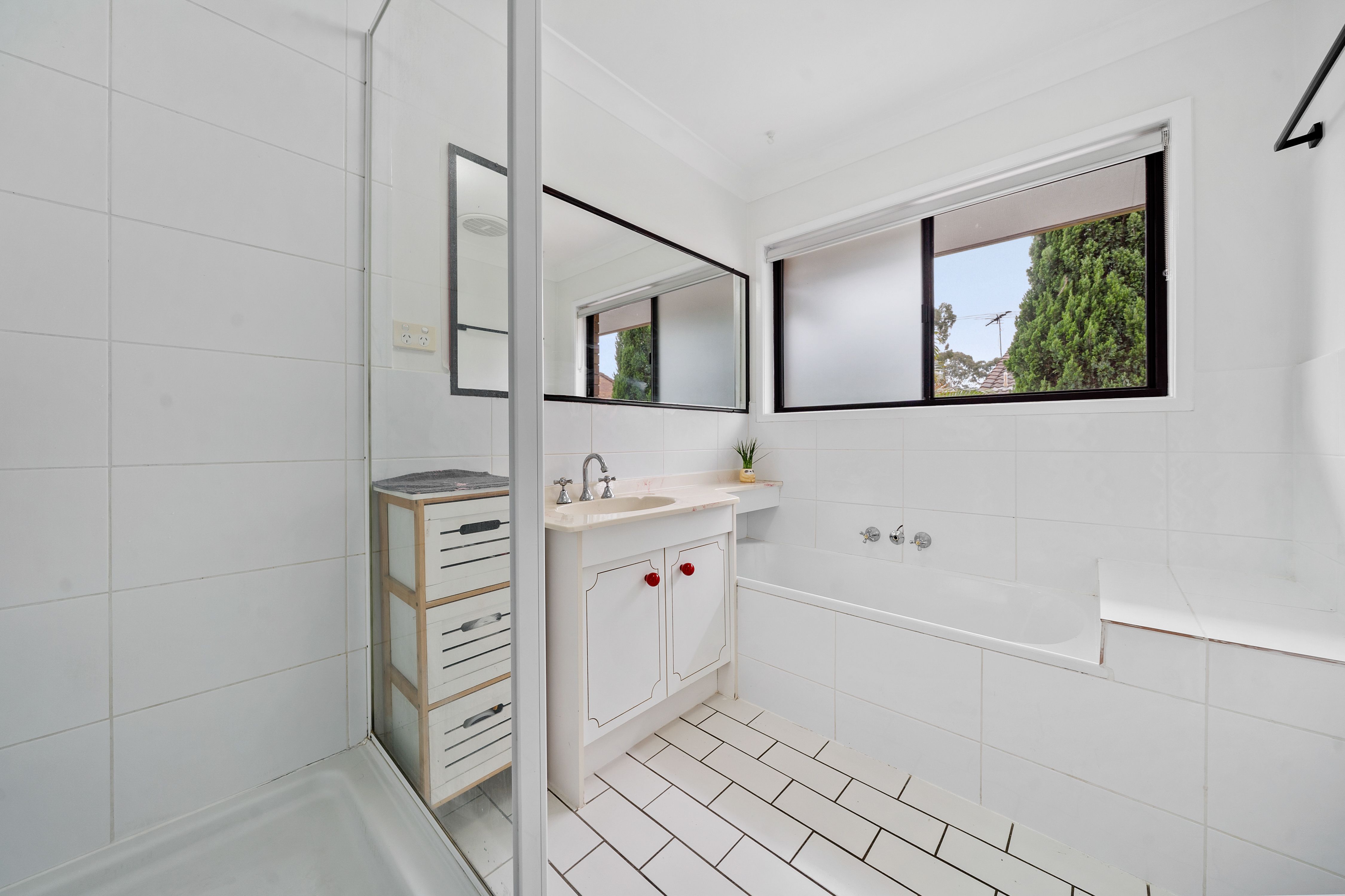 34/127 Barbaralla Drive — photo 15 of 21
