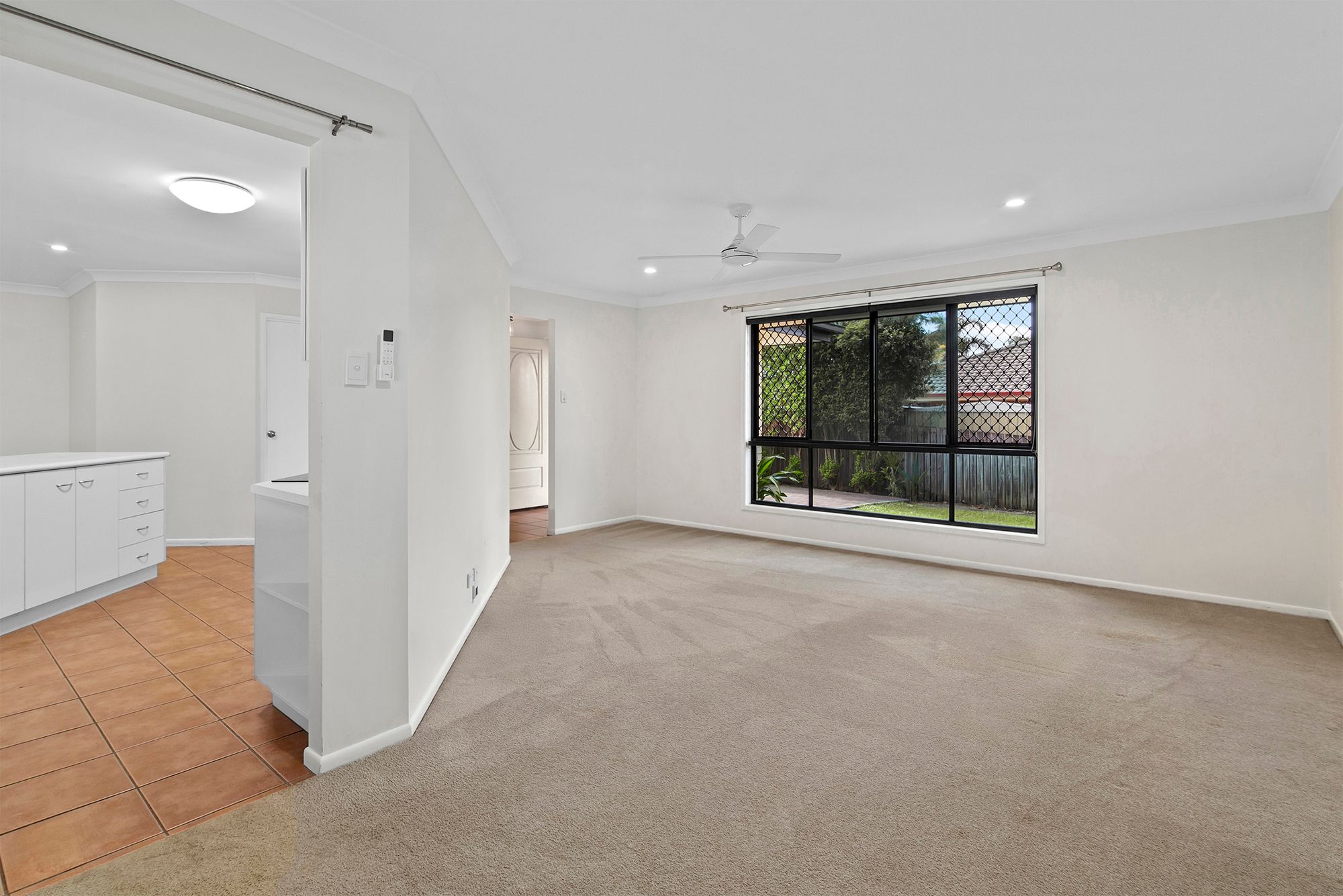 15 Ewan Place — photo 3 of 16