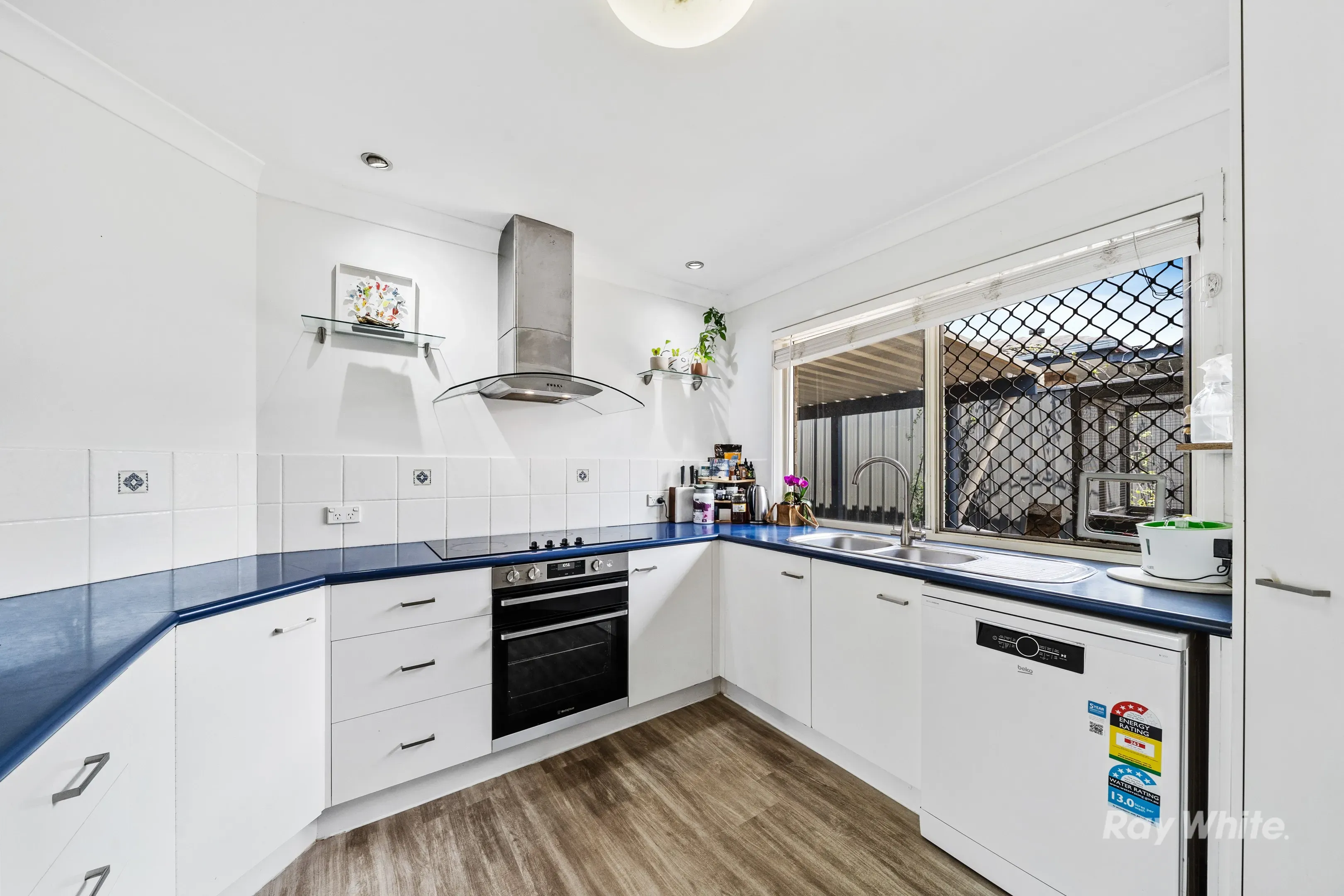 61 Bushland Drive, Regents Park, QLD 4118