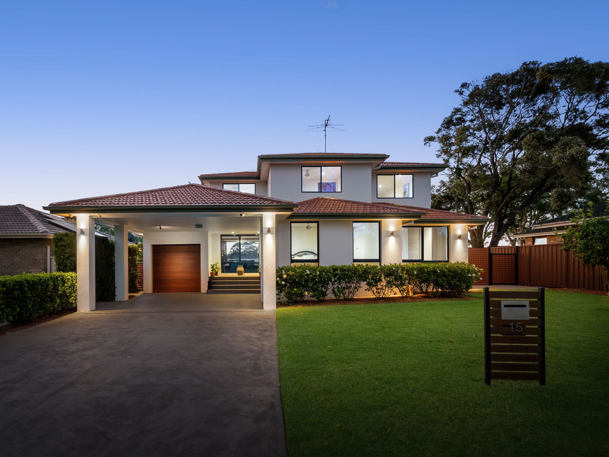 15 Brockamin Drive, South Penrith NSW 2750