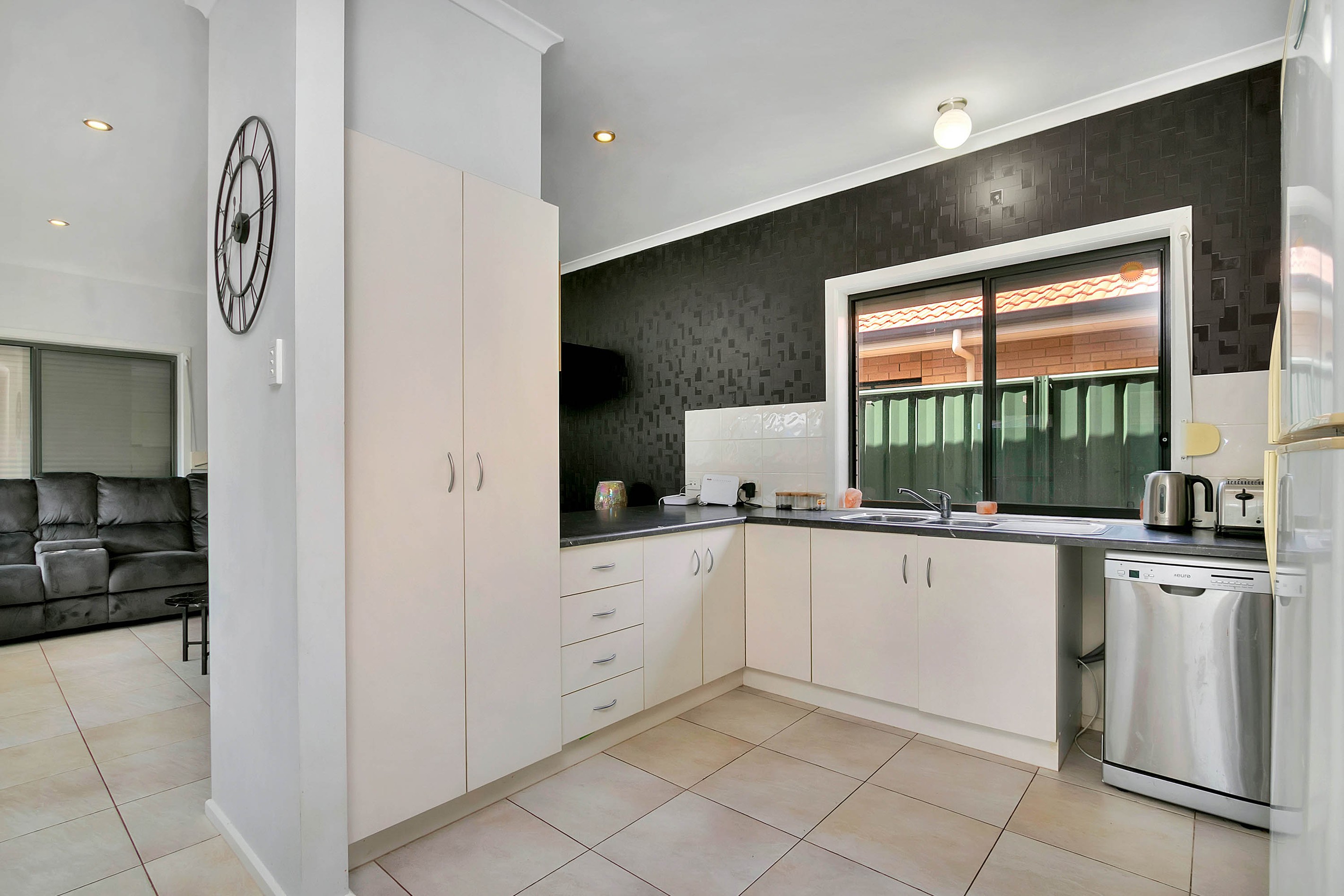 9 Dover Place, Elizabeth Park, SA 5113