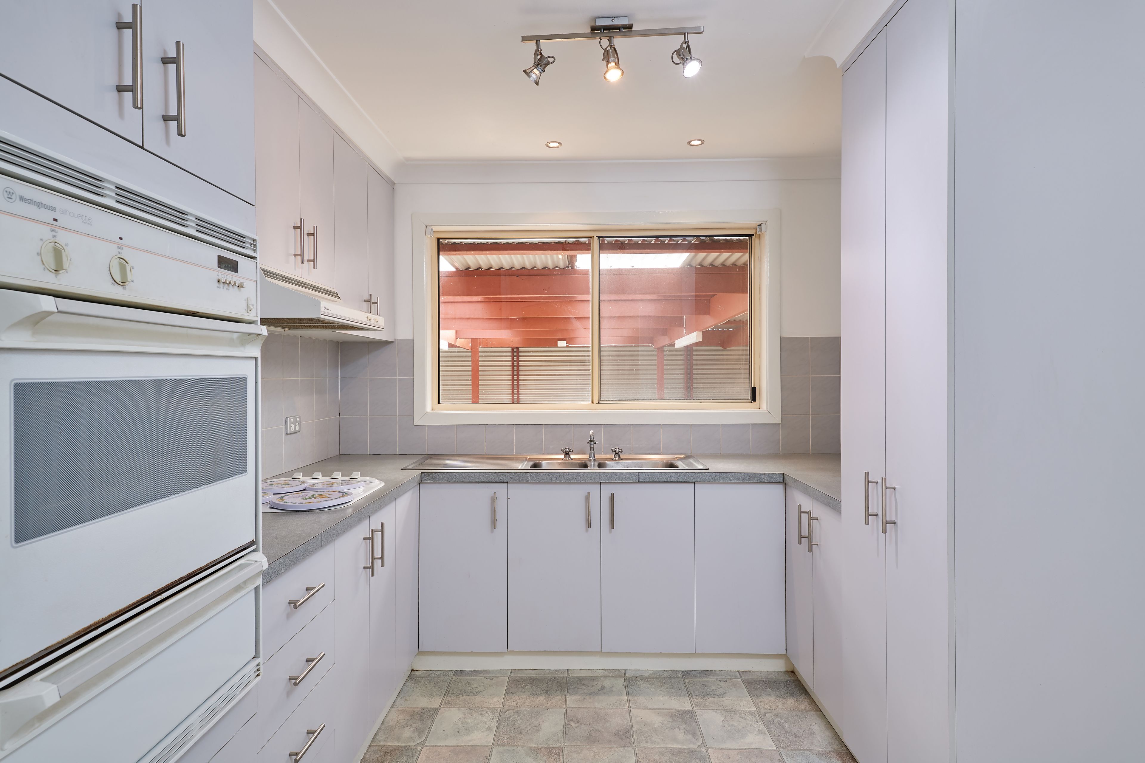 65 Lamilla Street, Glenfield Park, NSW 2650