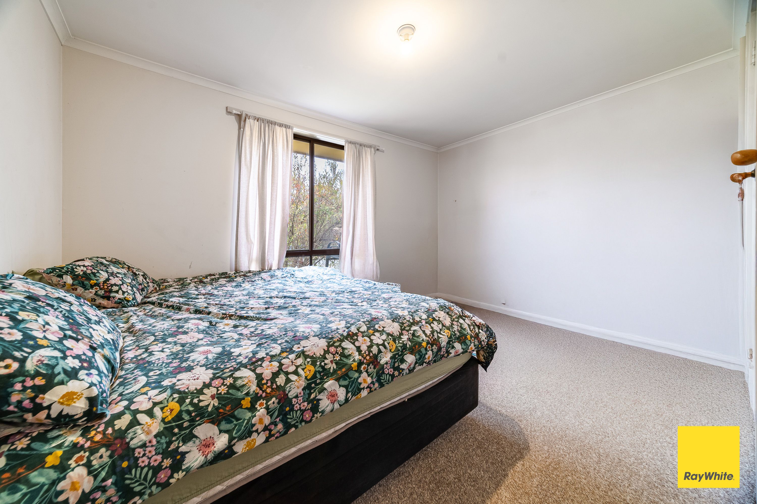 1/32 Helm Street — photo 4 of 7