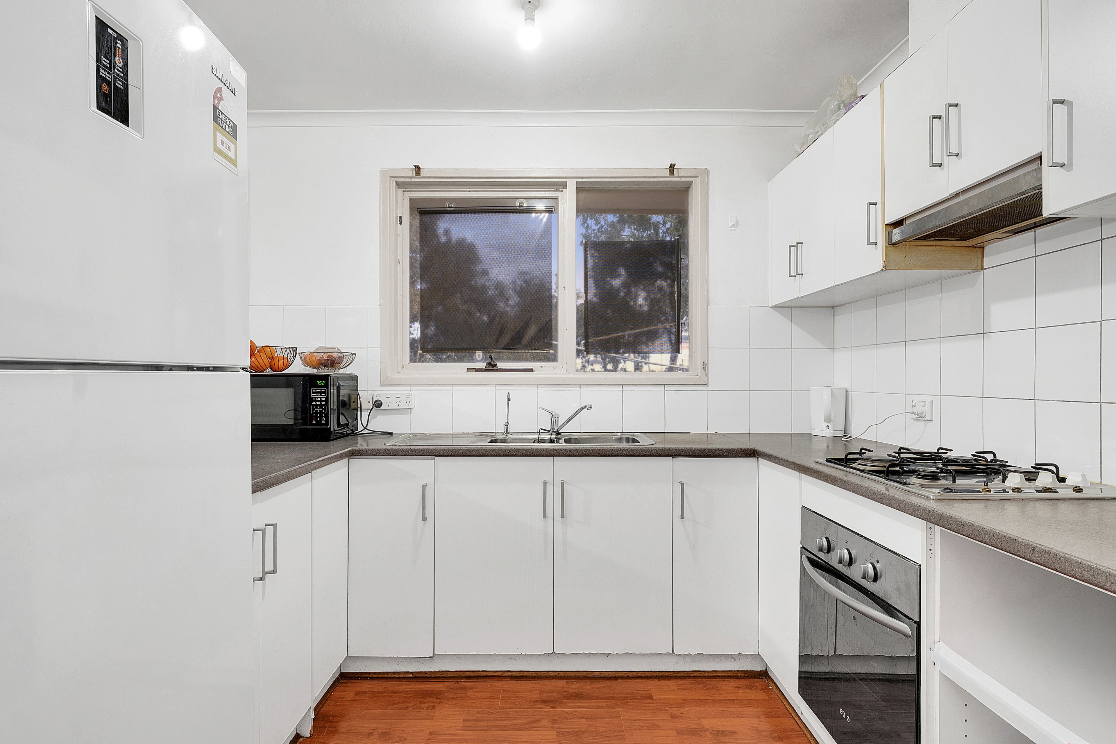 39 Carroll Avenue — photo 6 of 17