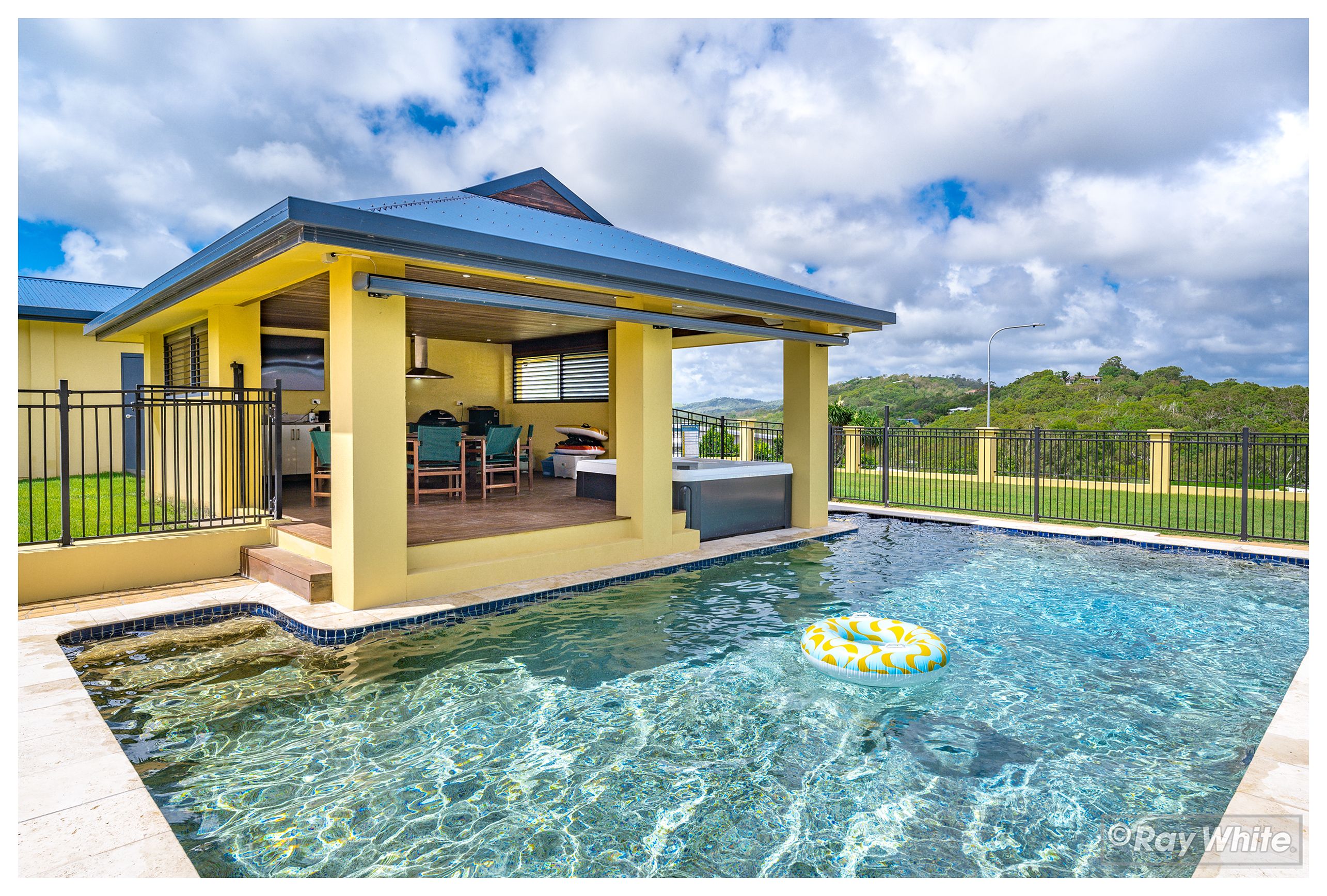 9 Nicole Place, Taroomball, QLD 4703