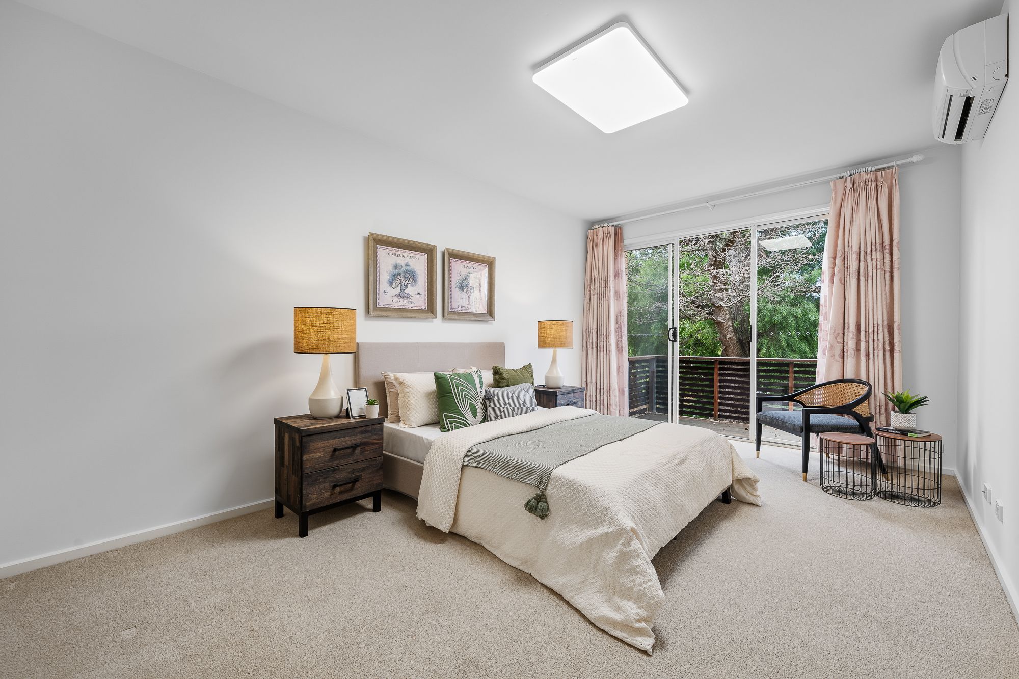 12/366-370 Elgar Road — photo 10 of 16