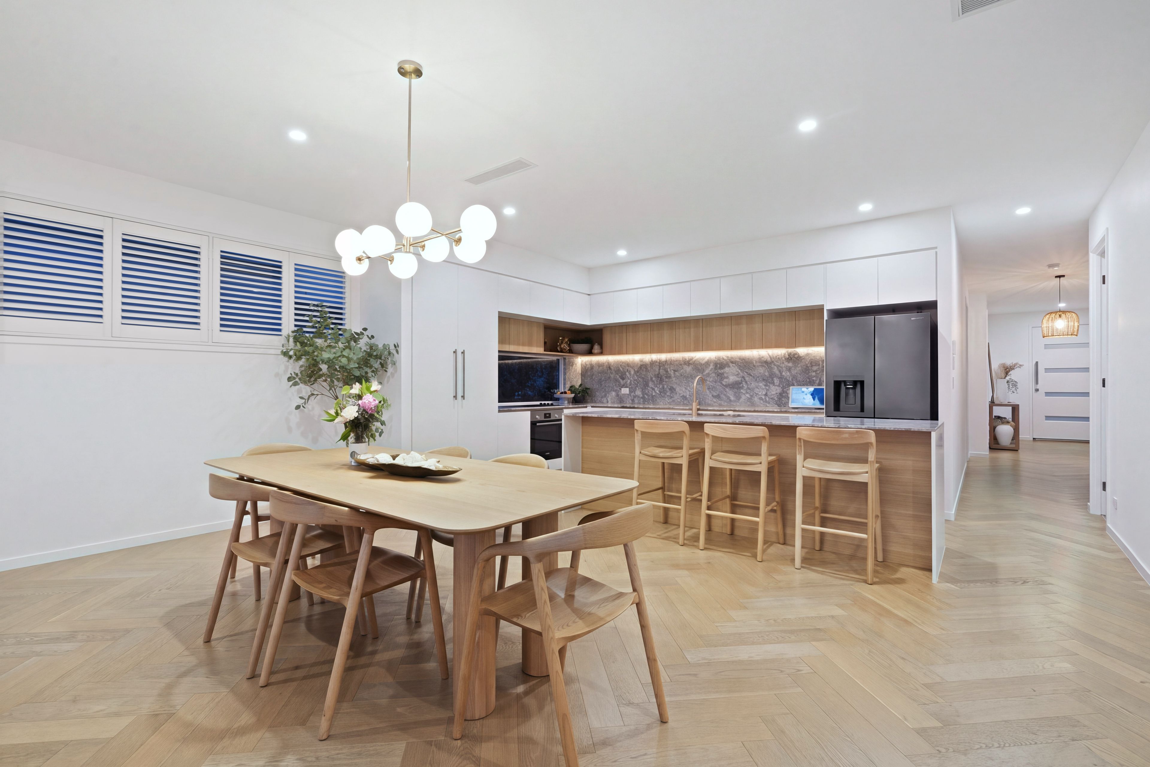 2/32 East Quay Drive — photo 5 of 30
