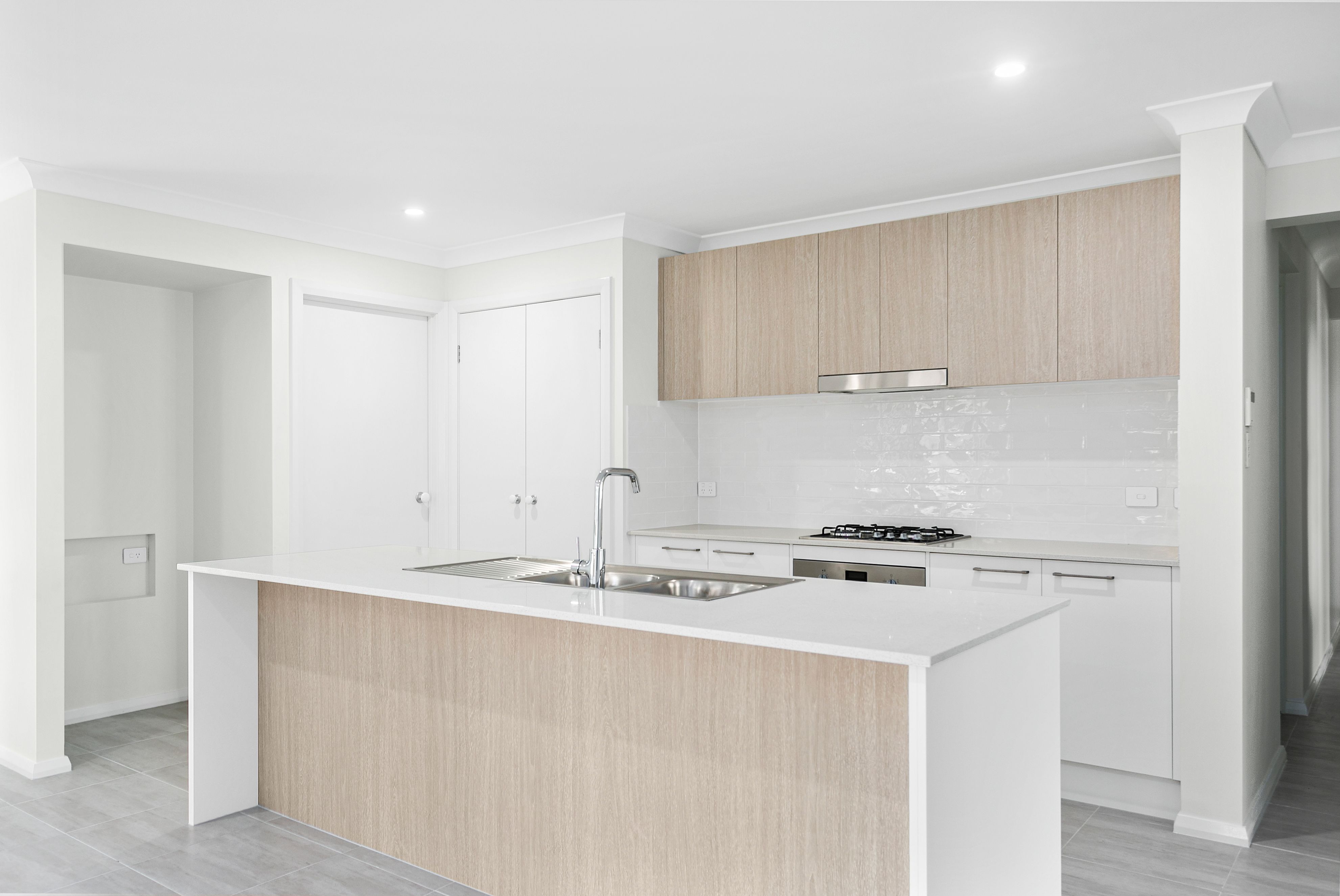 10 Dymock Drive, Calderwood, NSW 2527