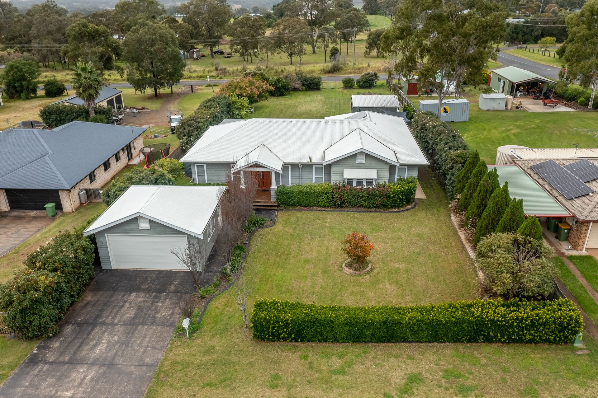 3 Highland Park Road, Meringandan West QLD 4352