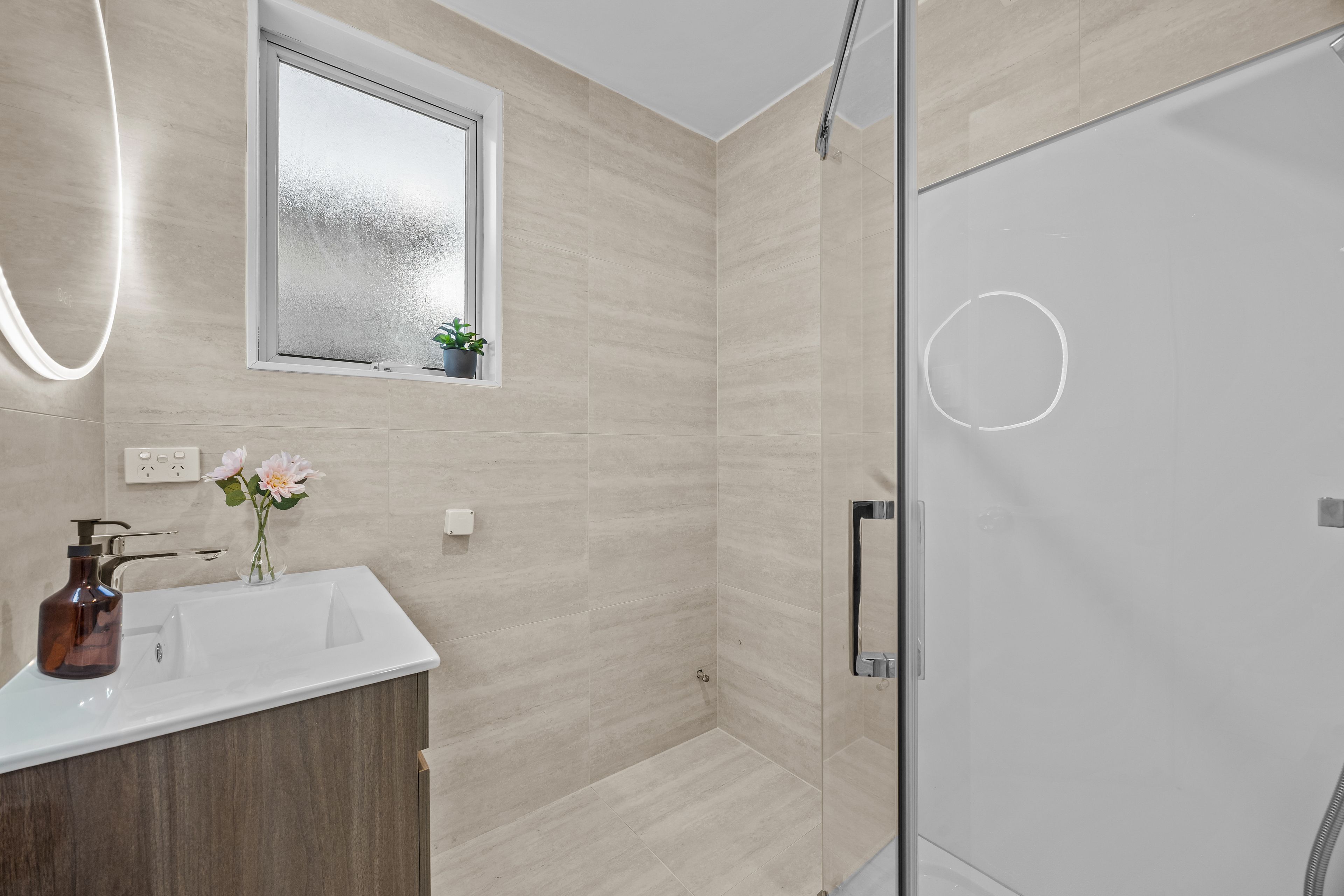 1/2 Enderby Drive, Te Atatu Peninsula, Waitakere City