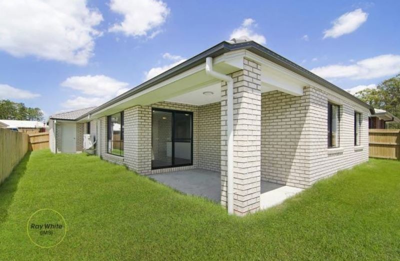 8 Greenpark Drive, Crestmead, QLD 4132