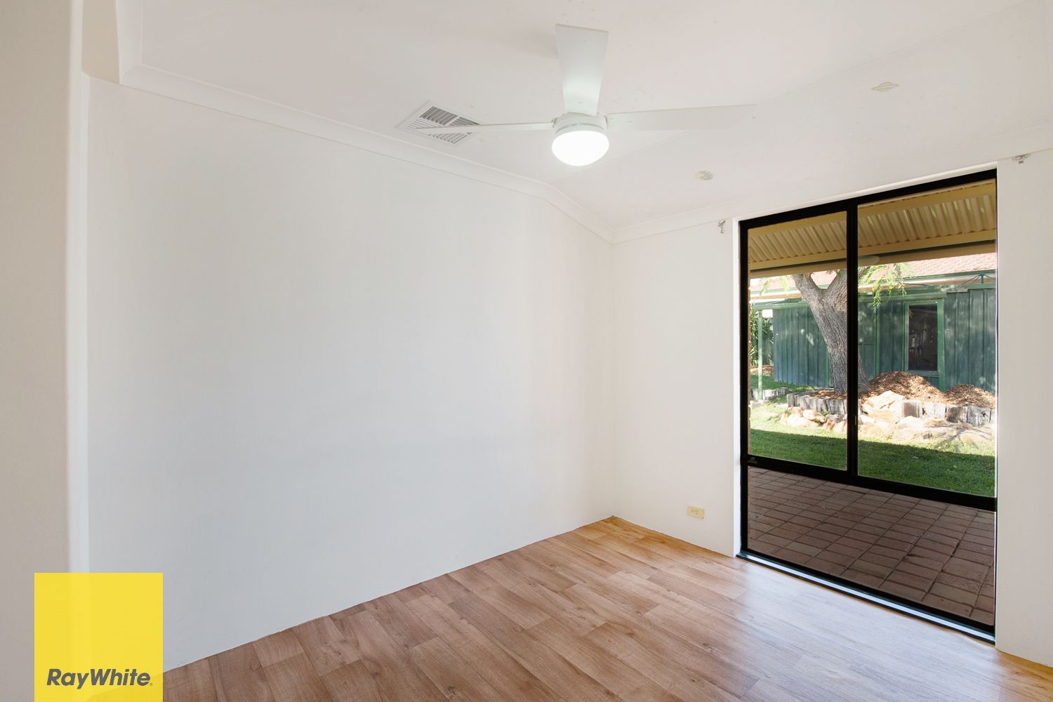 6 Speargrass Close — photo 10 of 15