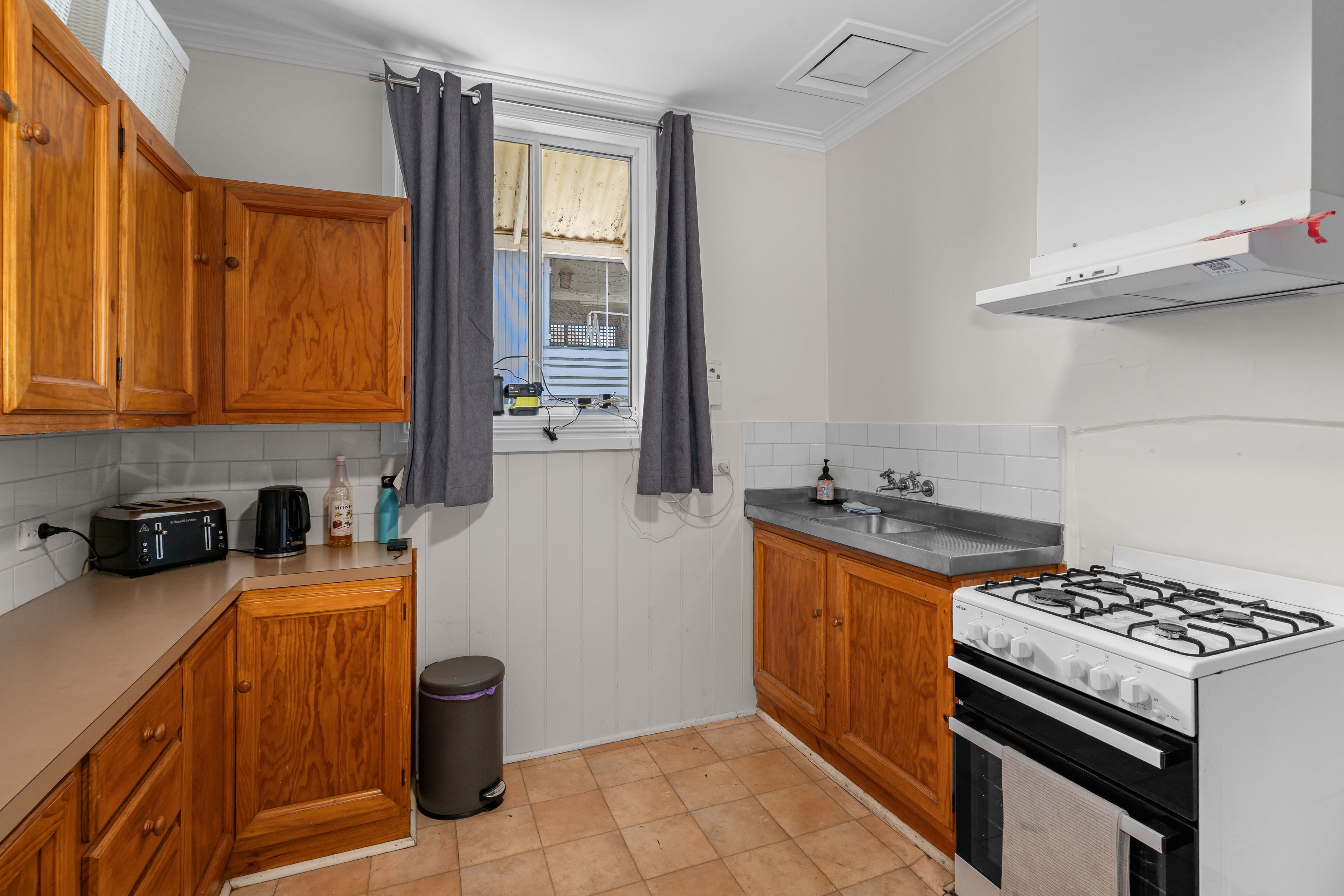 54 Oak Street — photo 6 of 15