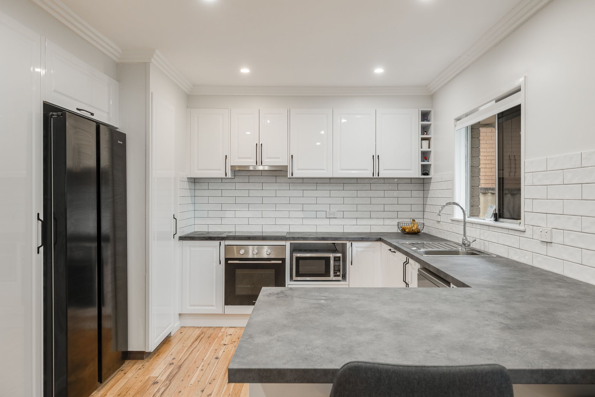 16 Weller Street — photo 4 of 16