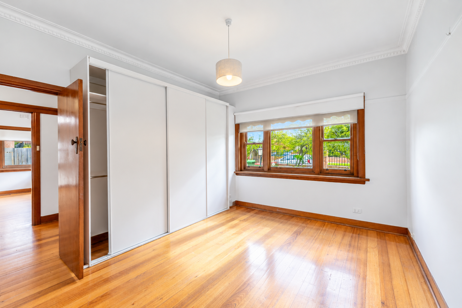 18 Barry Street — photo 8 of 14