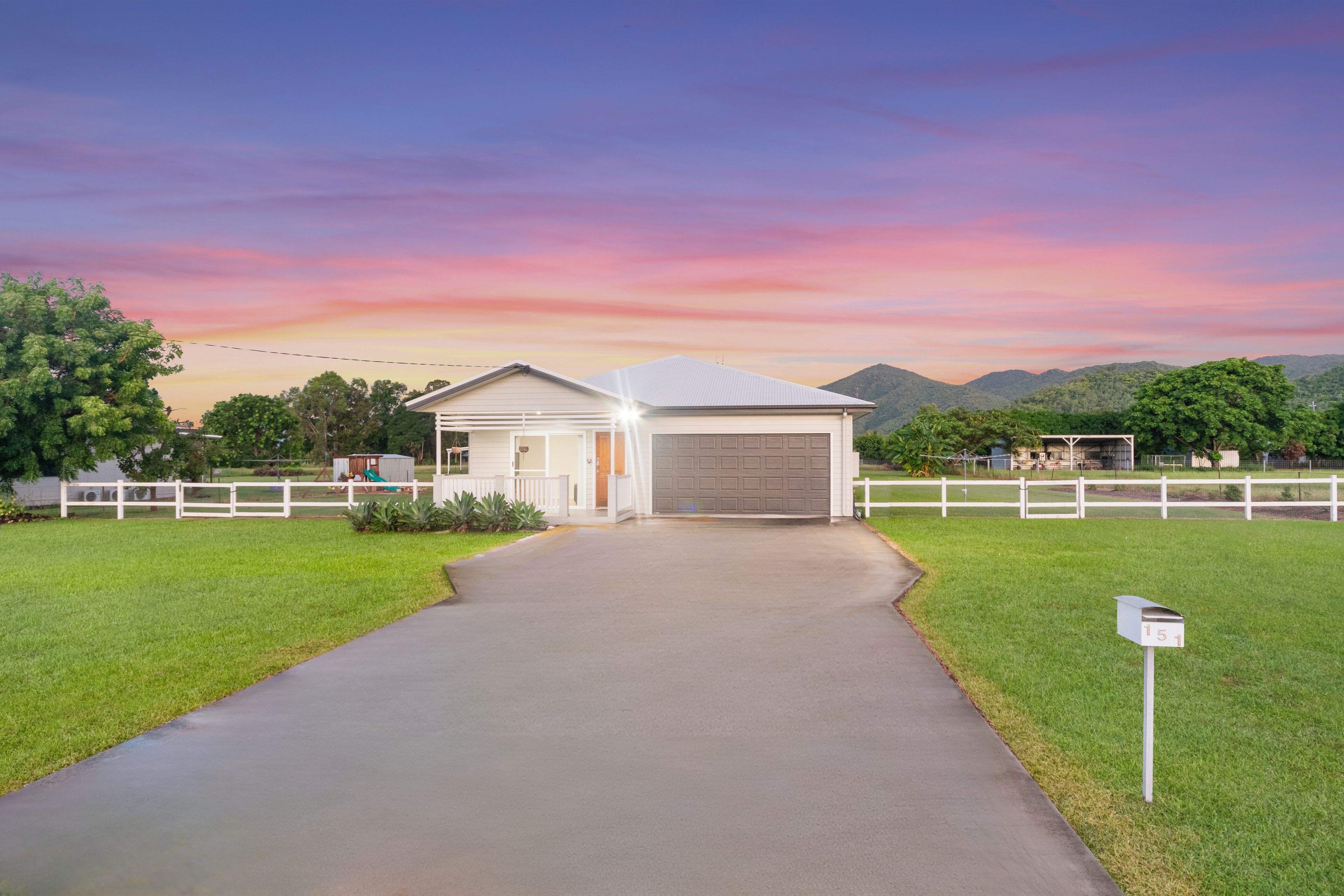 151 Williams Road, Alligator Creek, QLD 4816