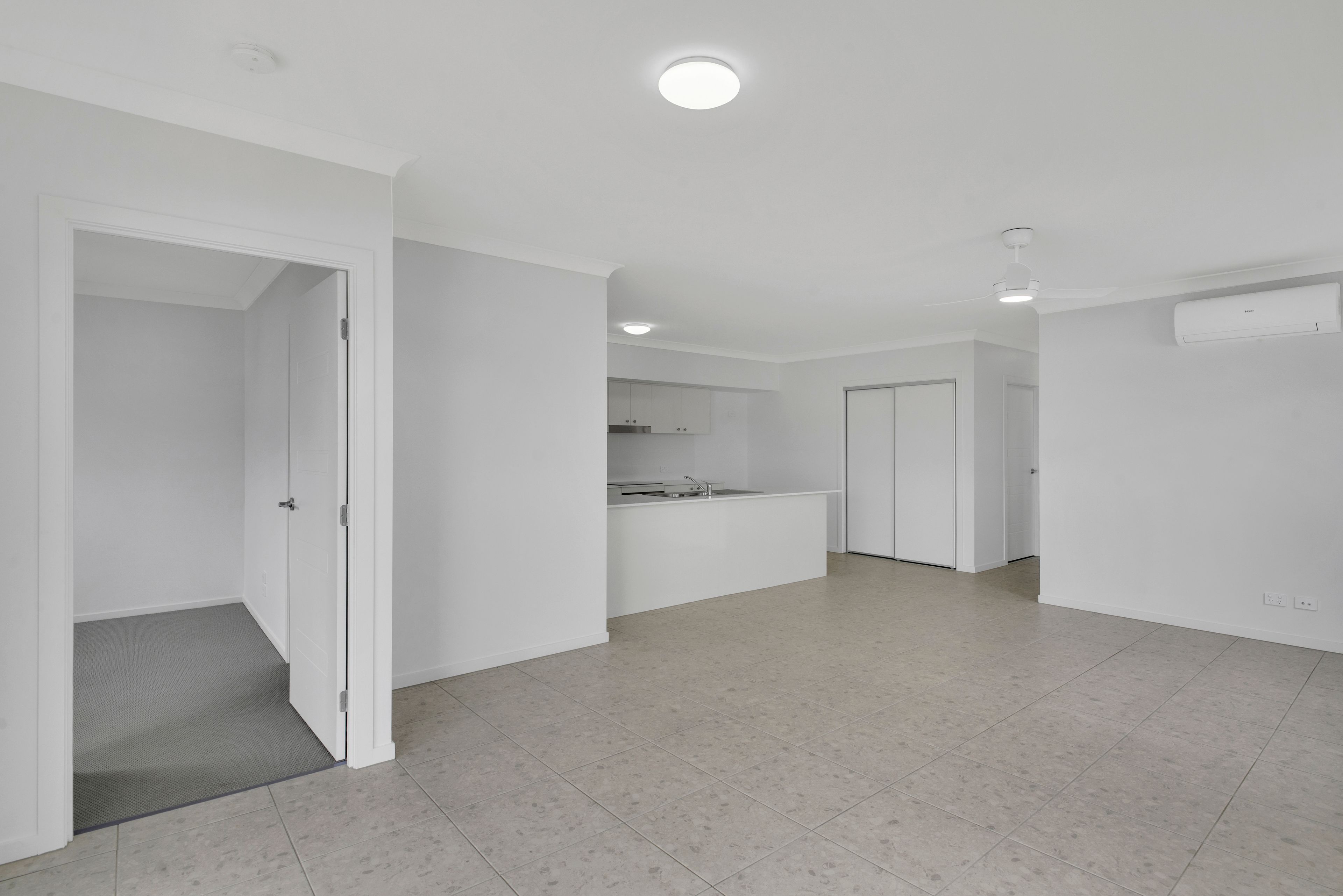 1/29 Champagne Lane, Southside, QLD 4570