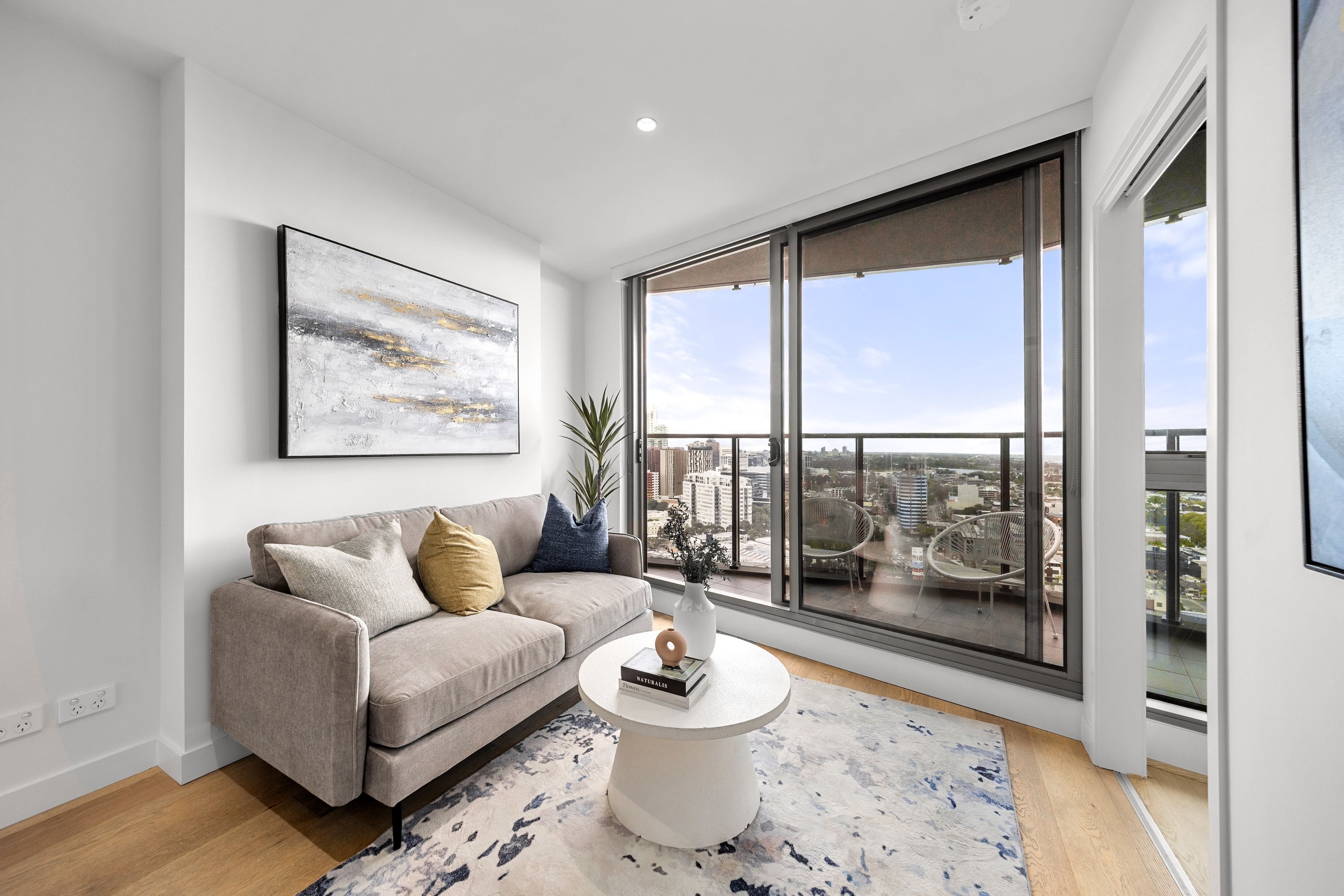 2407E/42 Balston Street — photo 4 of 17