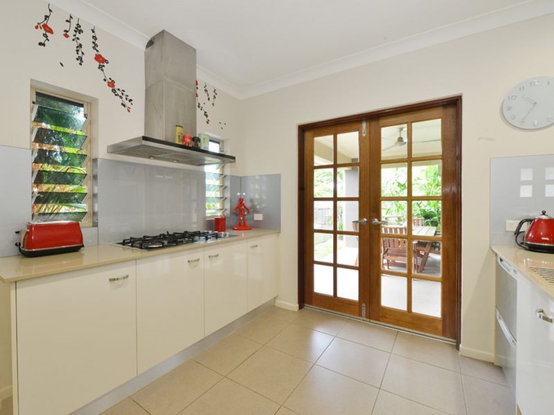 6 Kosciusko Street, Smithfield, QLD 4878