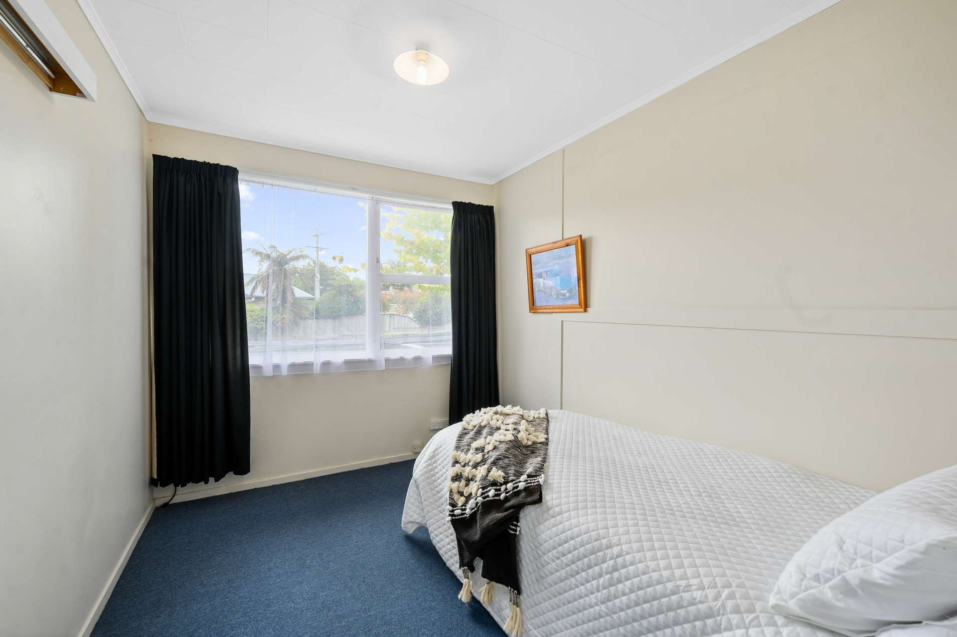 242 Sunset Road photo 9