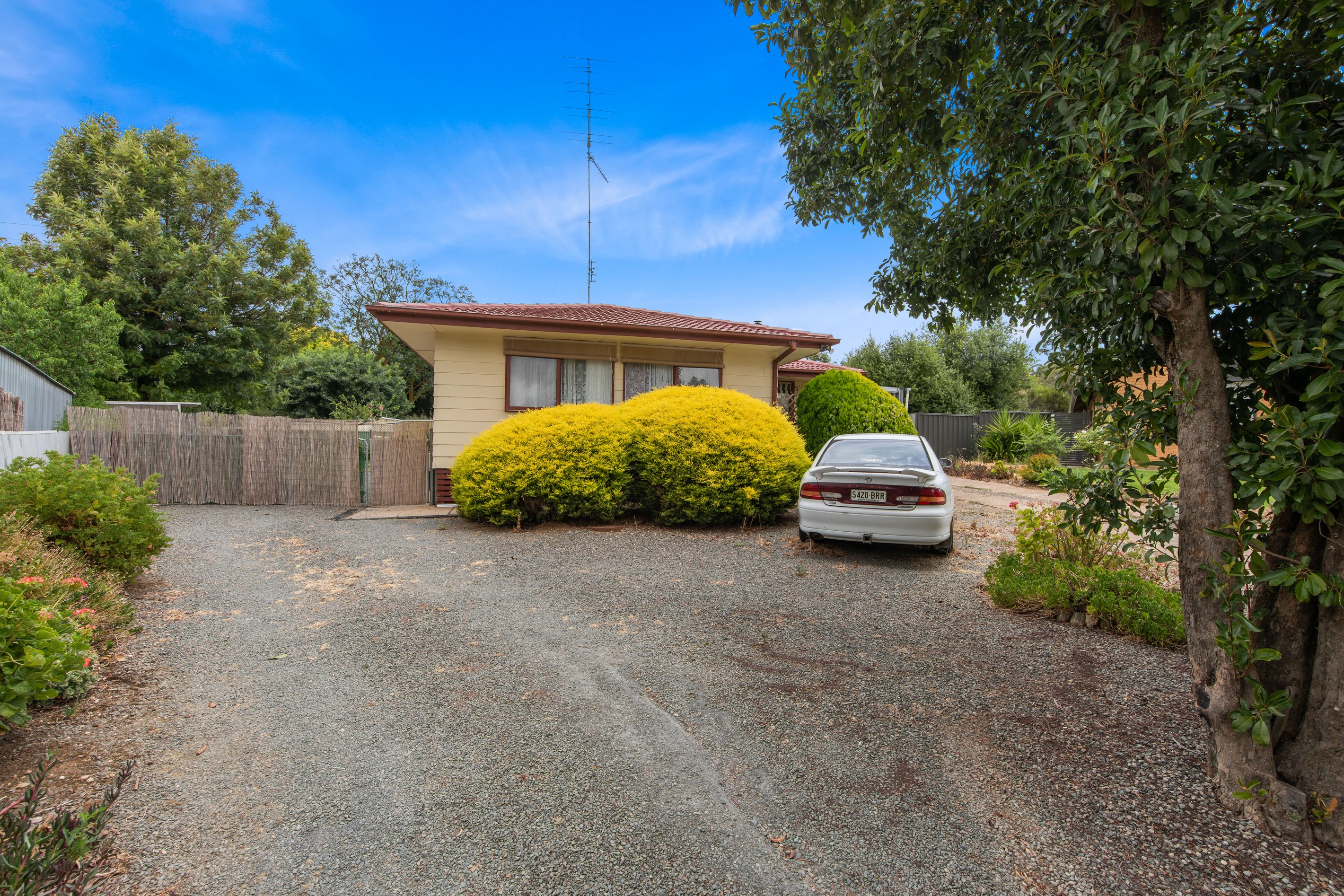 3 Phoenix Court, Clare, SA 5453