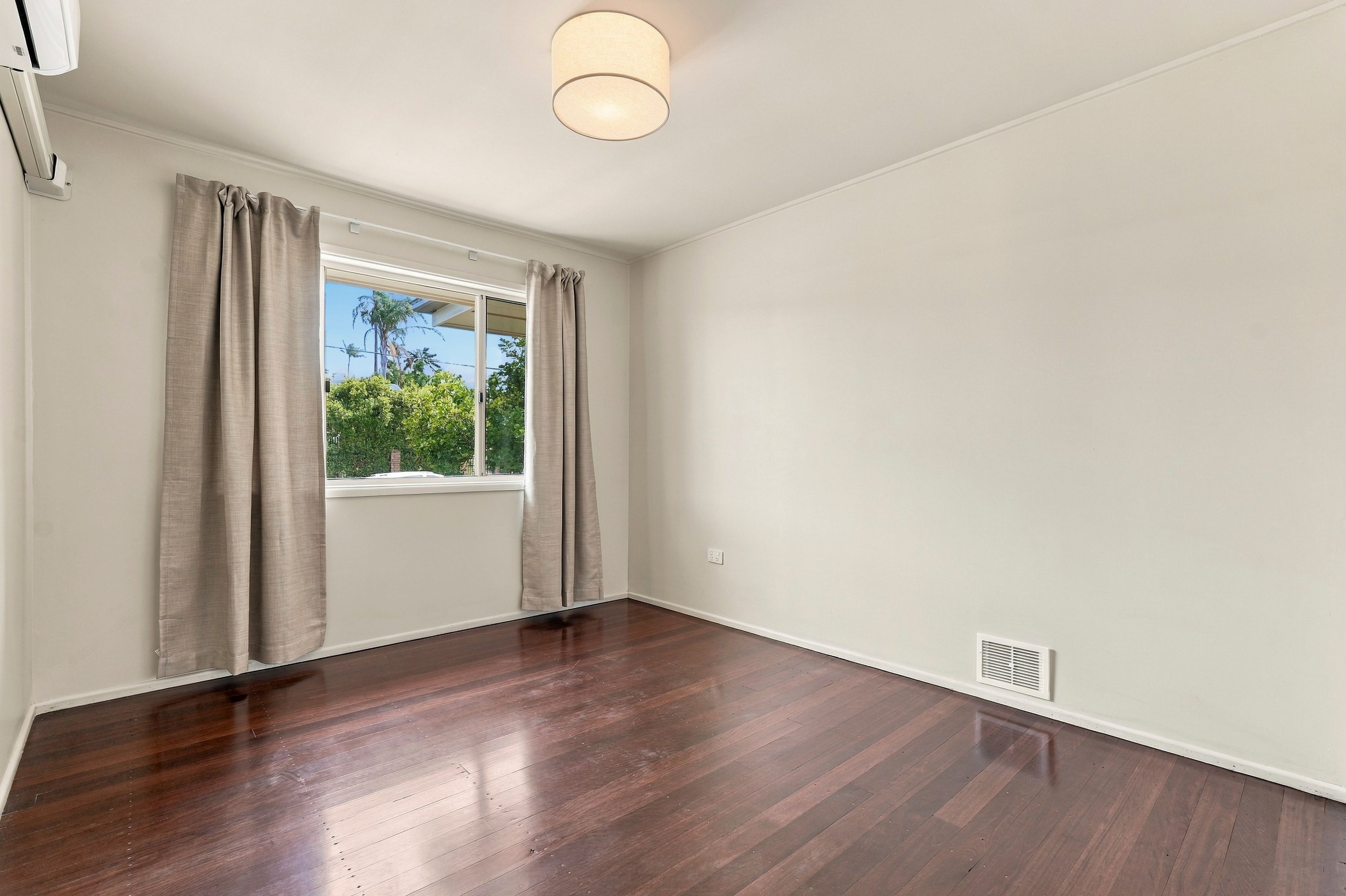 9 Abbey Street — photo 7 of 11