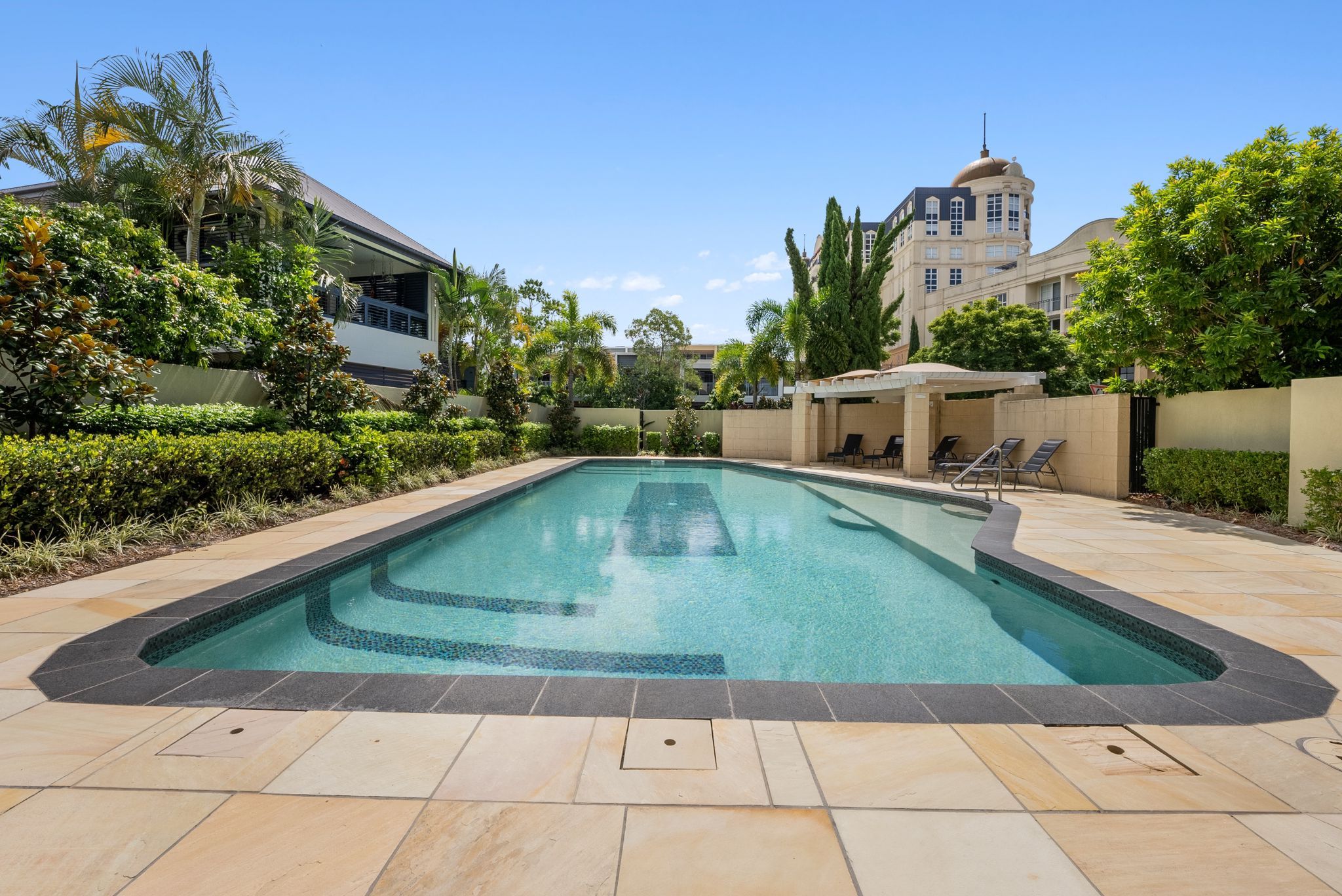 3308 Central Place, Carrara QLD 4211