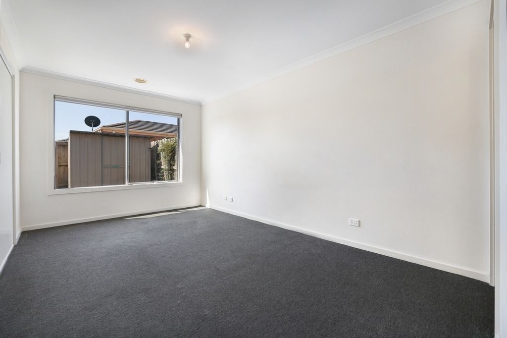 3/32 Parawong Parade, Wyndham Vale, VIC 3024