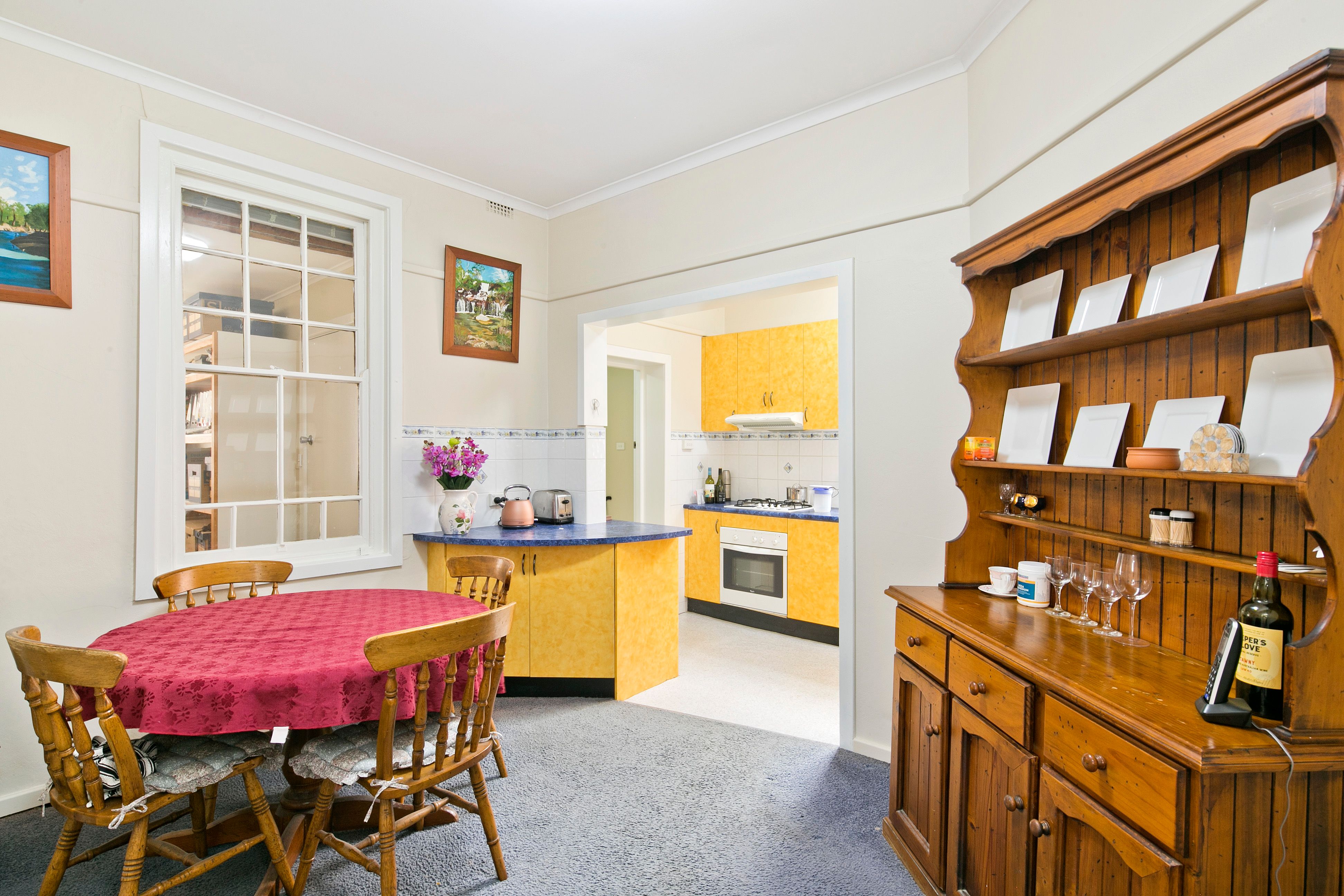 10 Sloane Street, Goulburn, NSW 2580