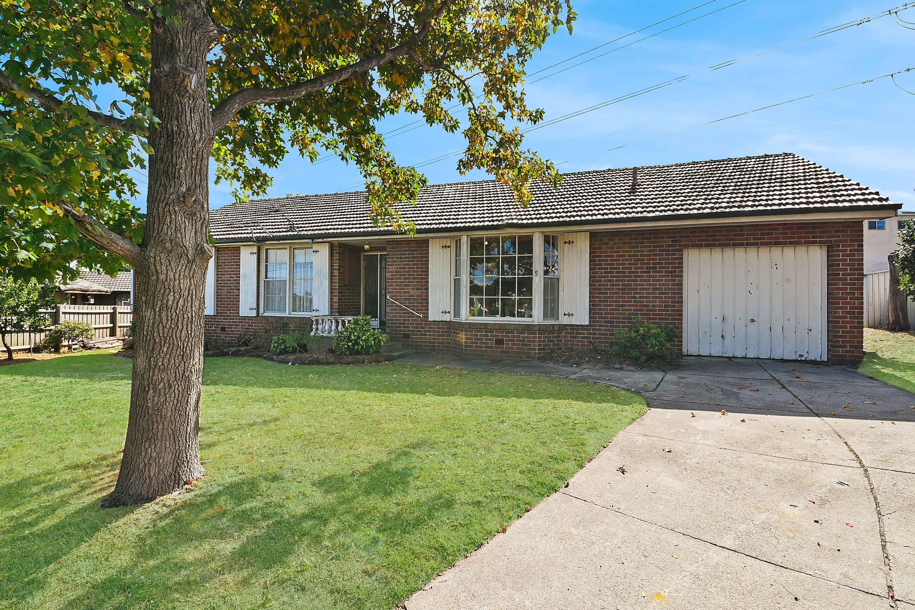 5 Yongala Court, Clayton South, VIC 3169