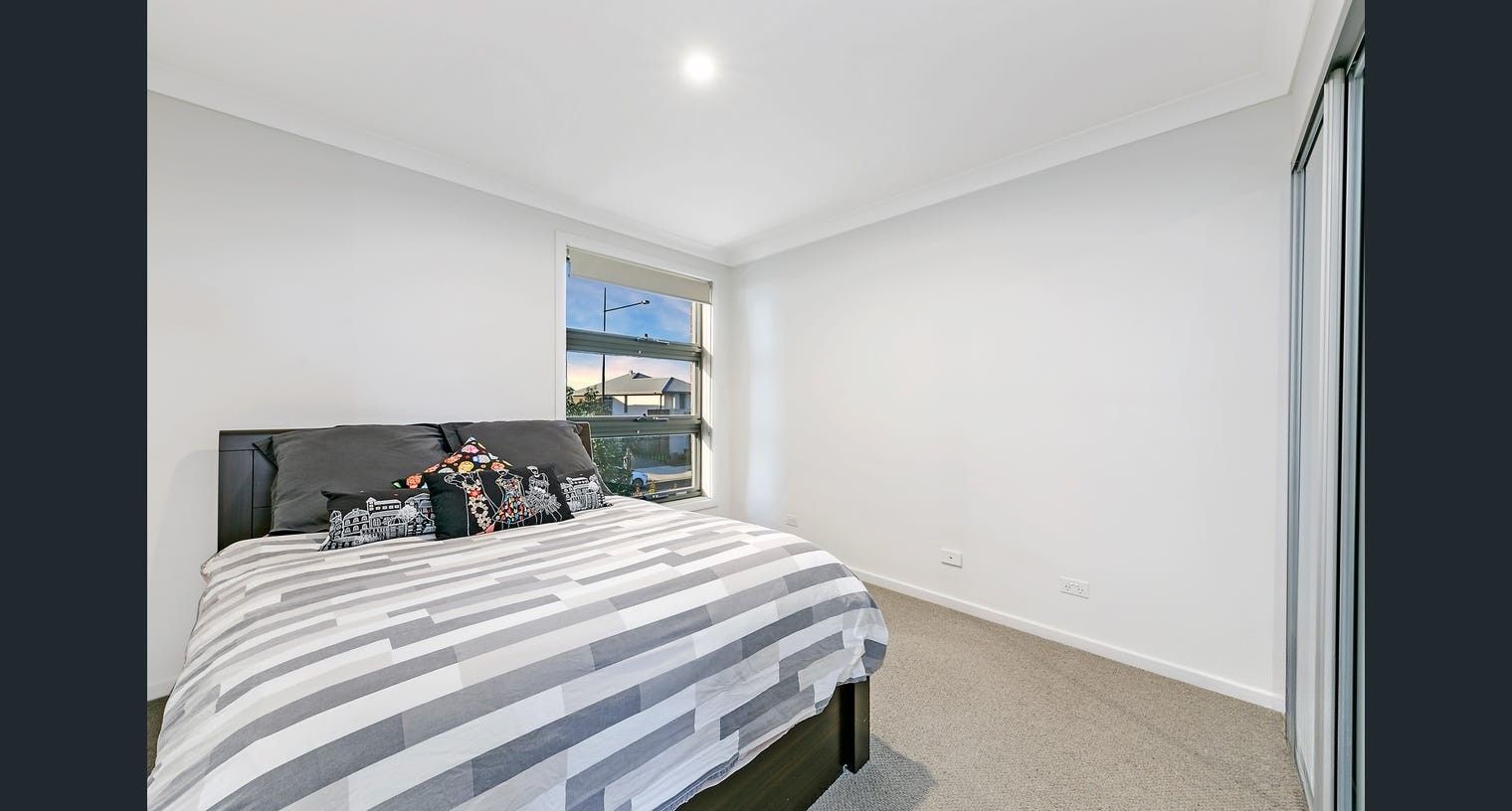 67 Elara Boulevard — photo 9 of 15