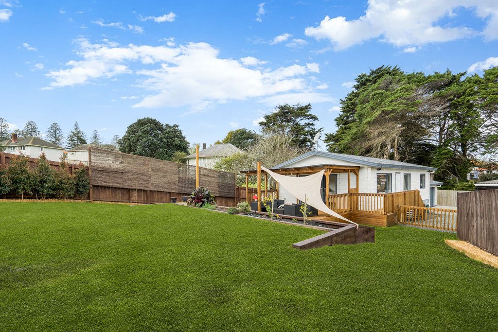10a Roseway Place, Glen Innes, Auckland City