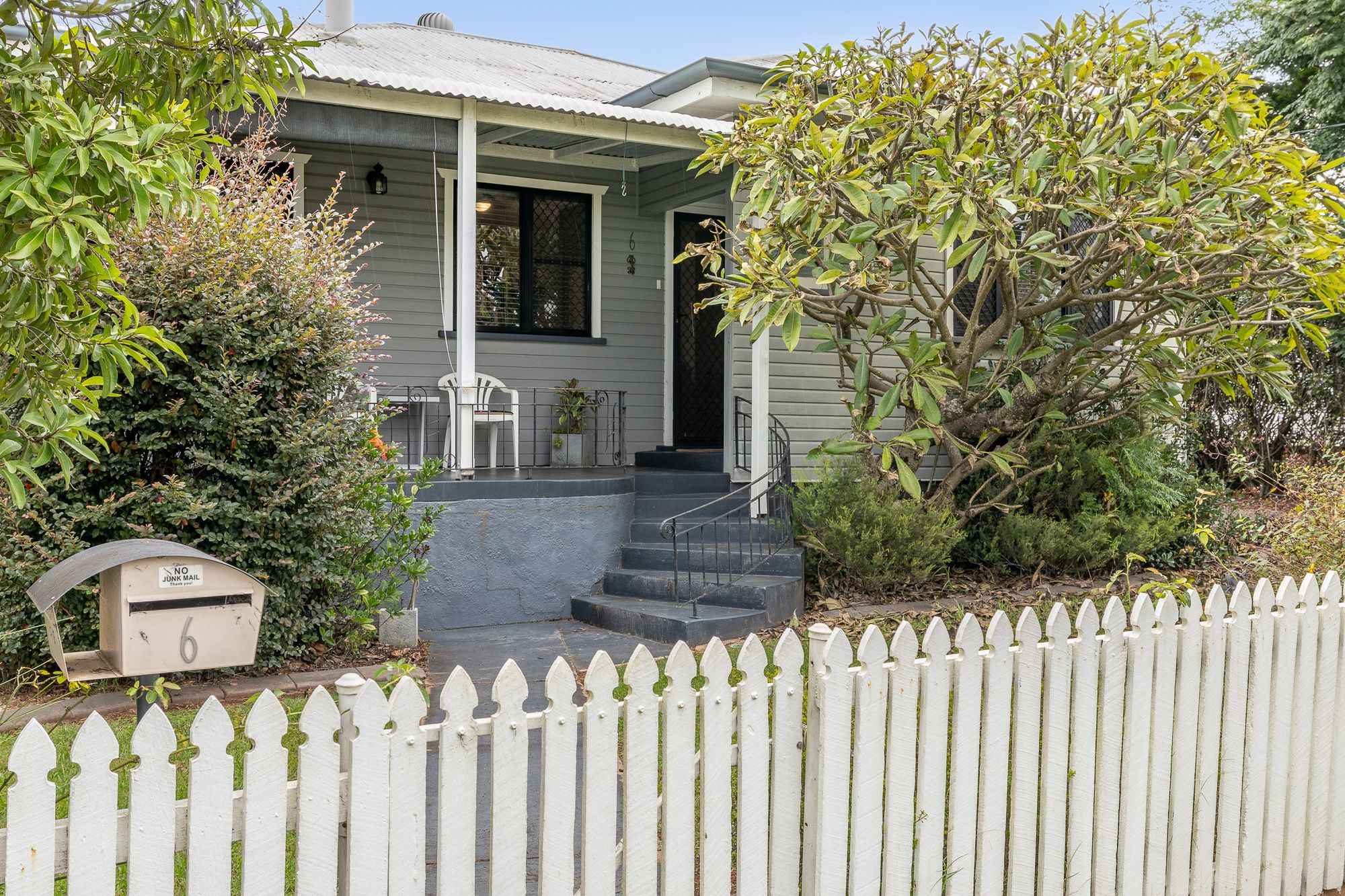 6 Farquharson Street, Harristown QLD 4350