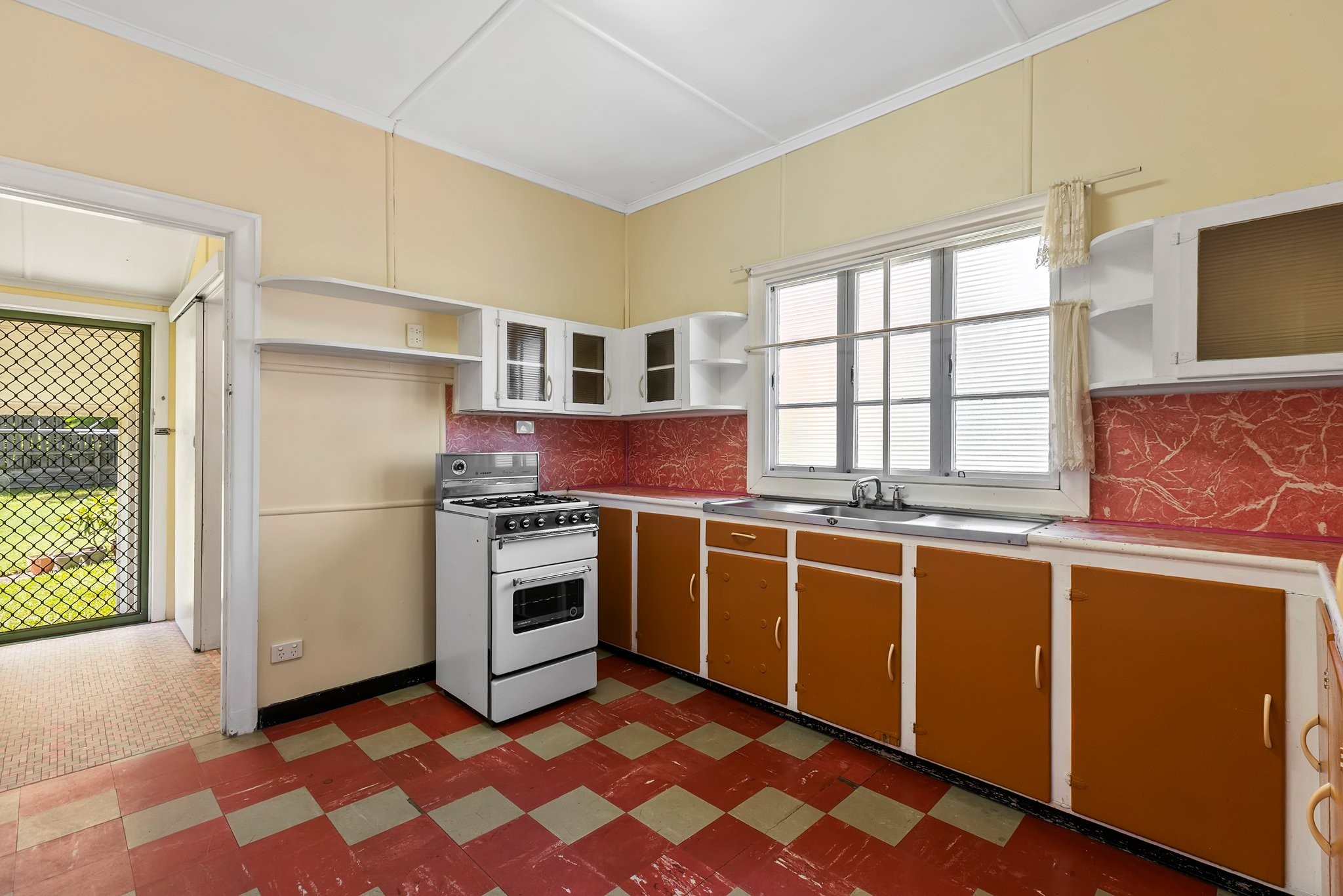 2/67 Lunga Street, Carina, QLD 4152