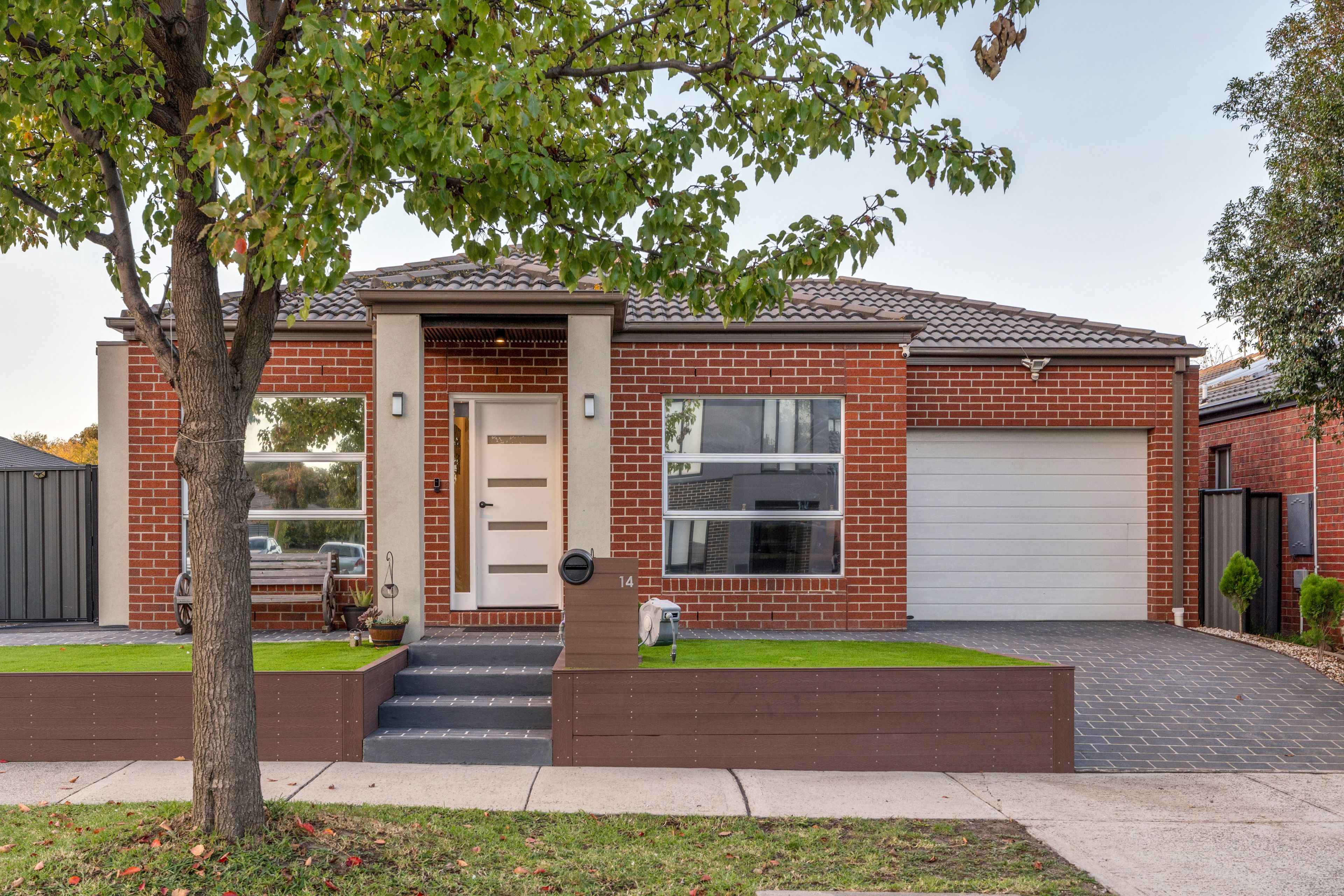 14 Greenham Avenue, Craigieburn VIC 3064