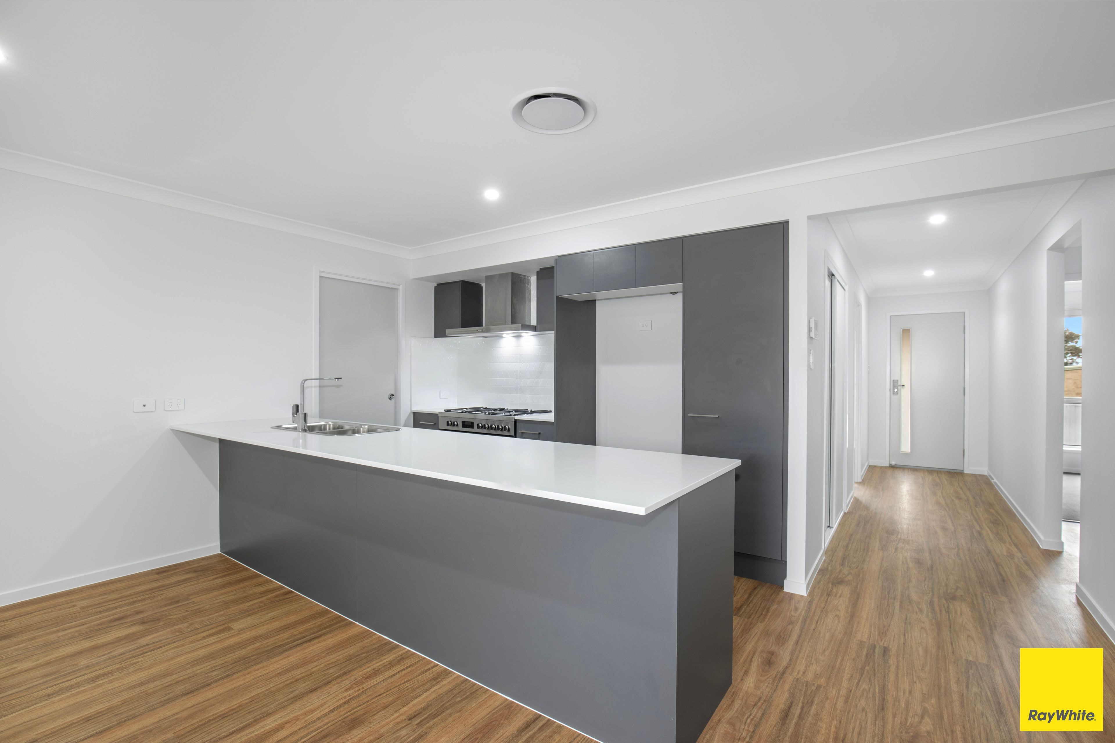 1/13A Madgwick Drive, Armidale, NSW 2350