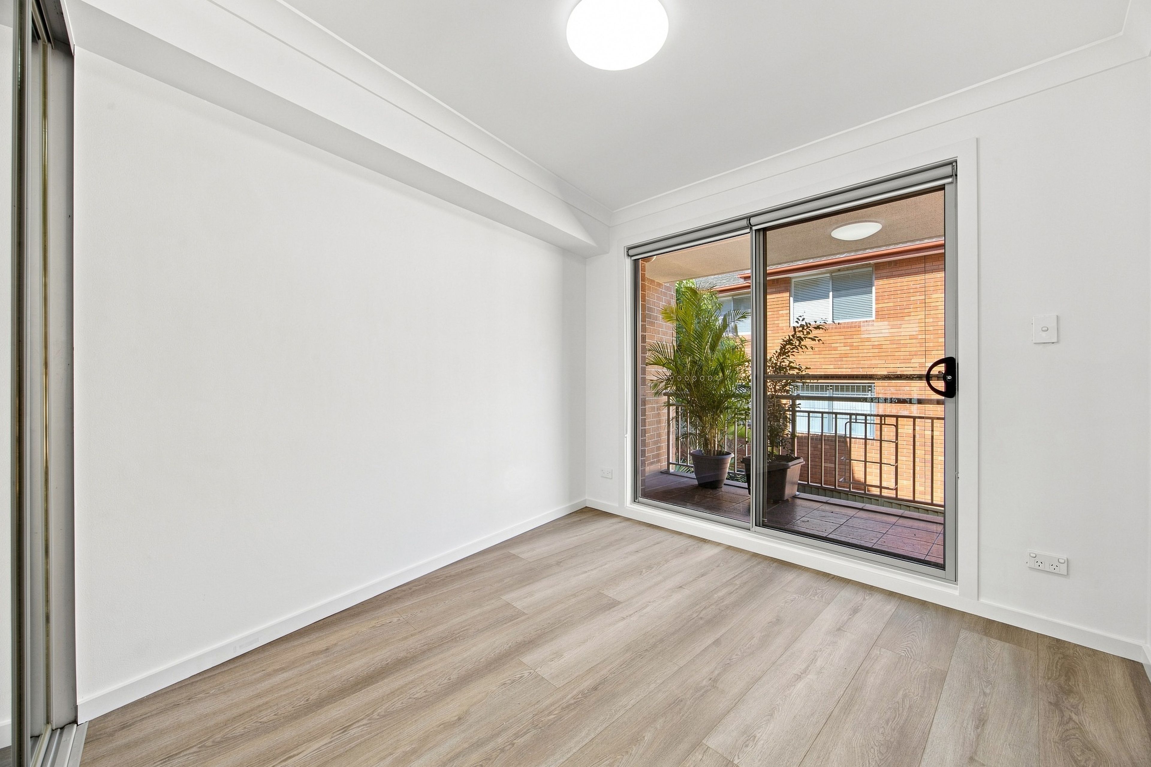13/53-59 Denman Avenue — photo 11 of 15