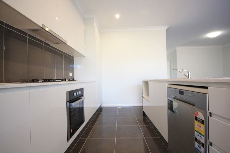 34B Richards Loop, Oran Park, NSW 2570