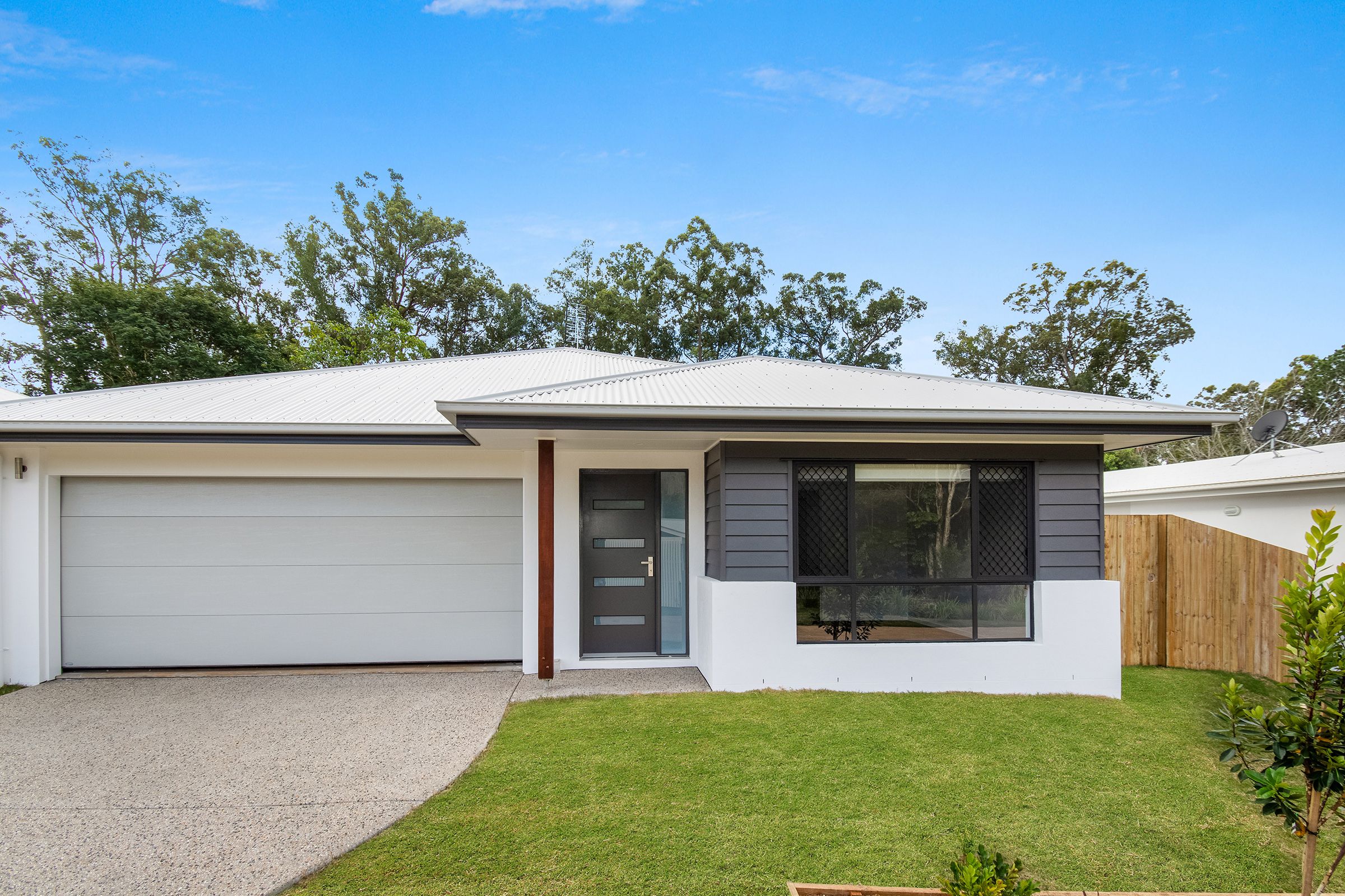 4/23 Railway Parade, Glass House Mountains, QLD 4518