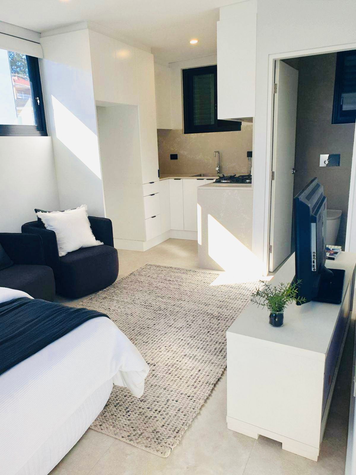FLAT/21A CARWAR AVE, rear Benwerrin Lane, Carss Park, NSW 2221