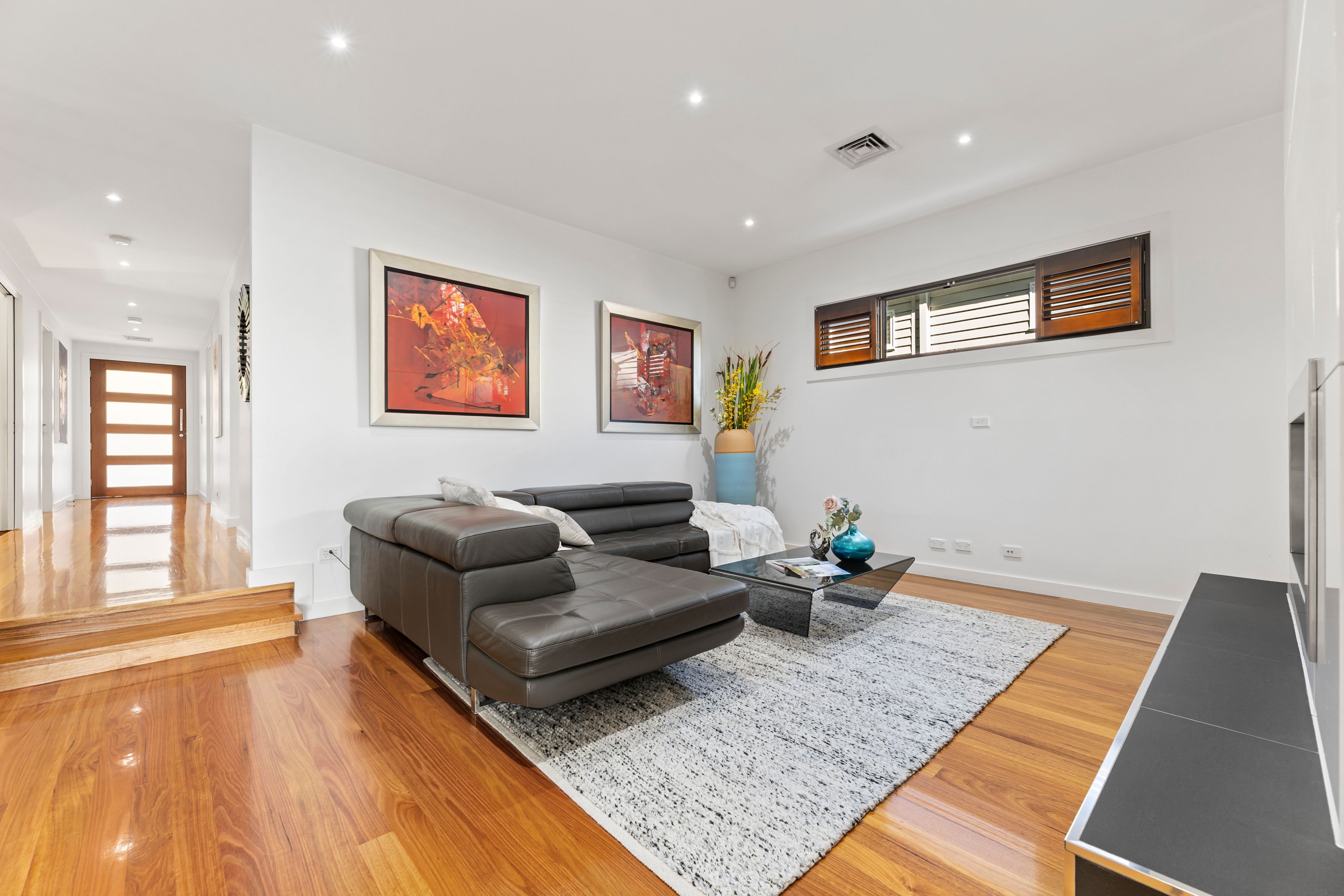 139 JUNCTION Road — photo 4 of 23