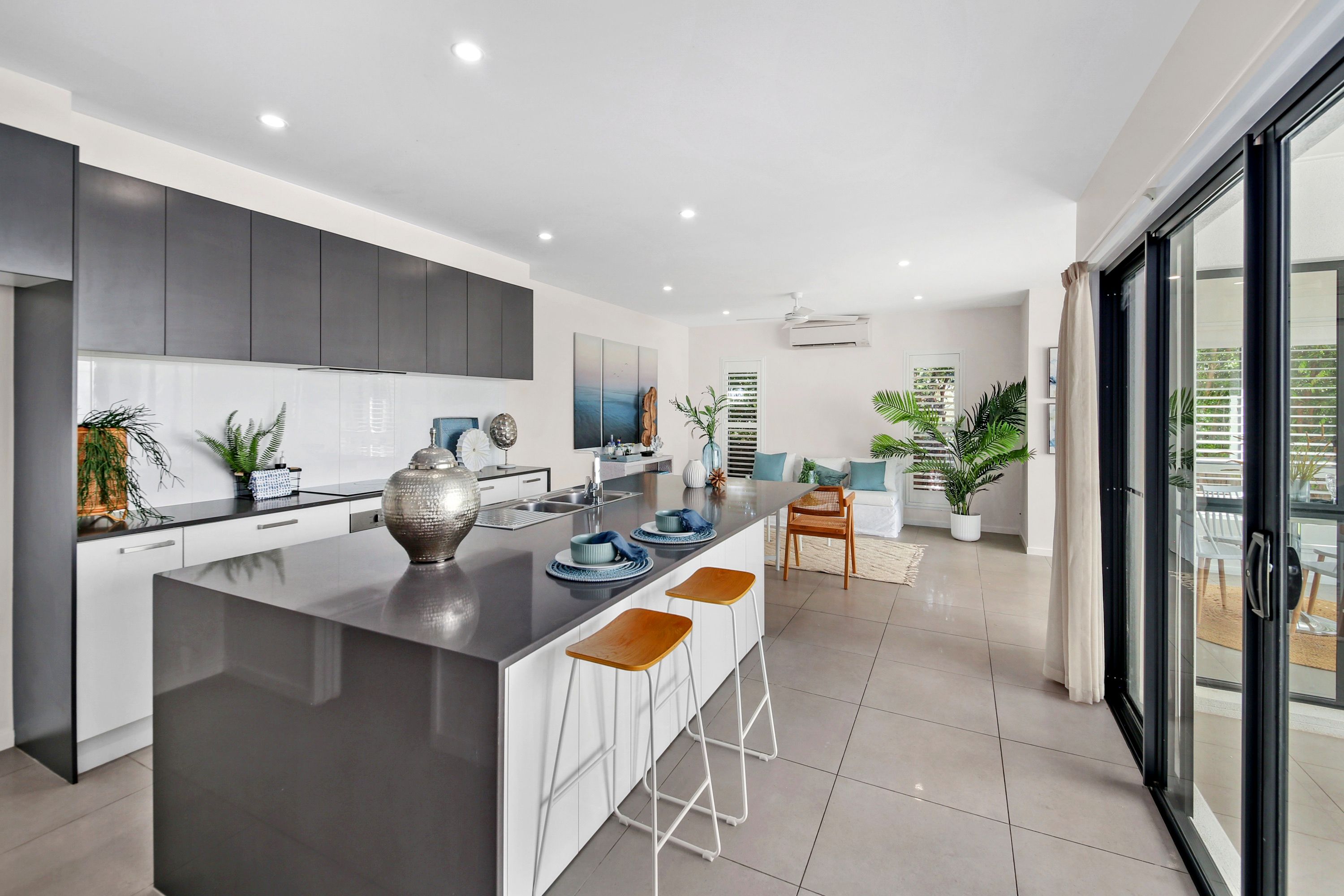 7 Round Bush Crescent, Maroochydore, QLD 4558