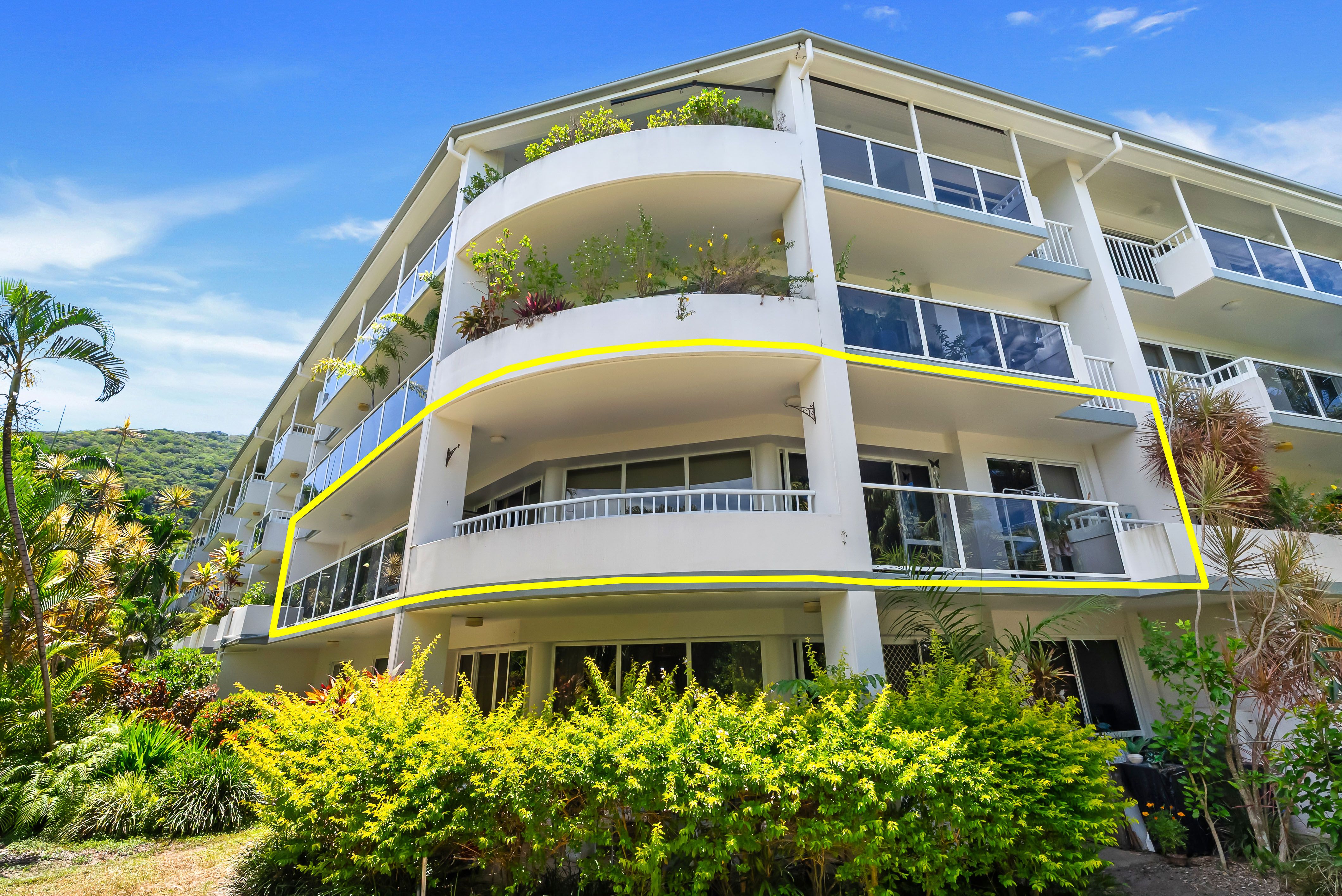 322/305-341 Coral Coast Drive, Palm Cove, QLD 4879