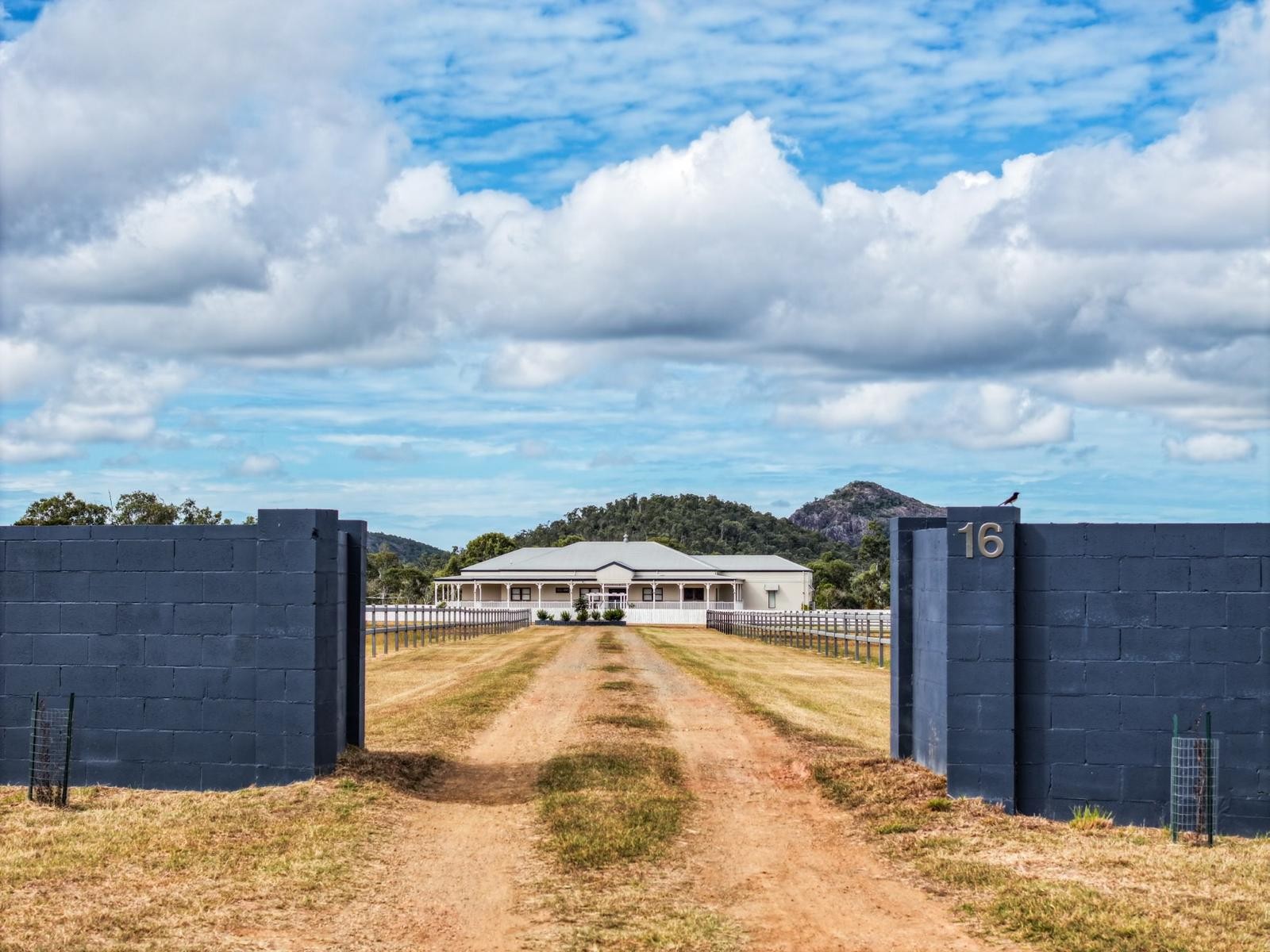 16 Ch Barretts Road, Barmoya, QLD 4703