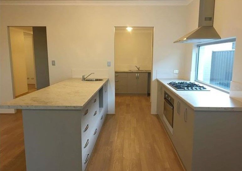 17 Pinehurst Street, Yanchep, WA 6035